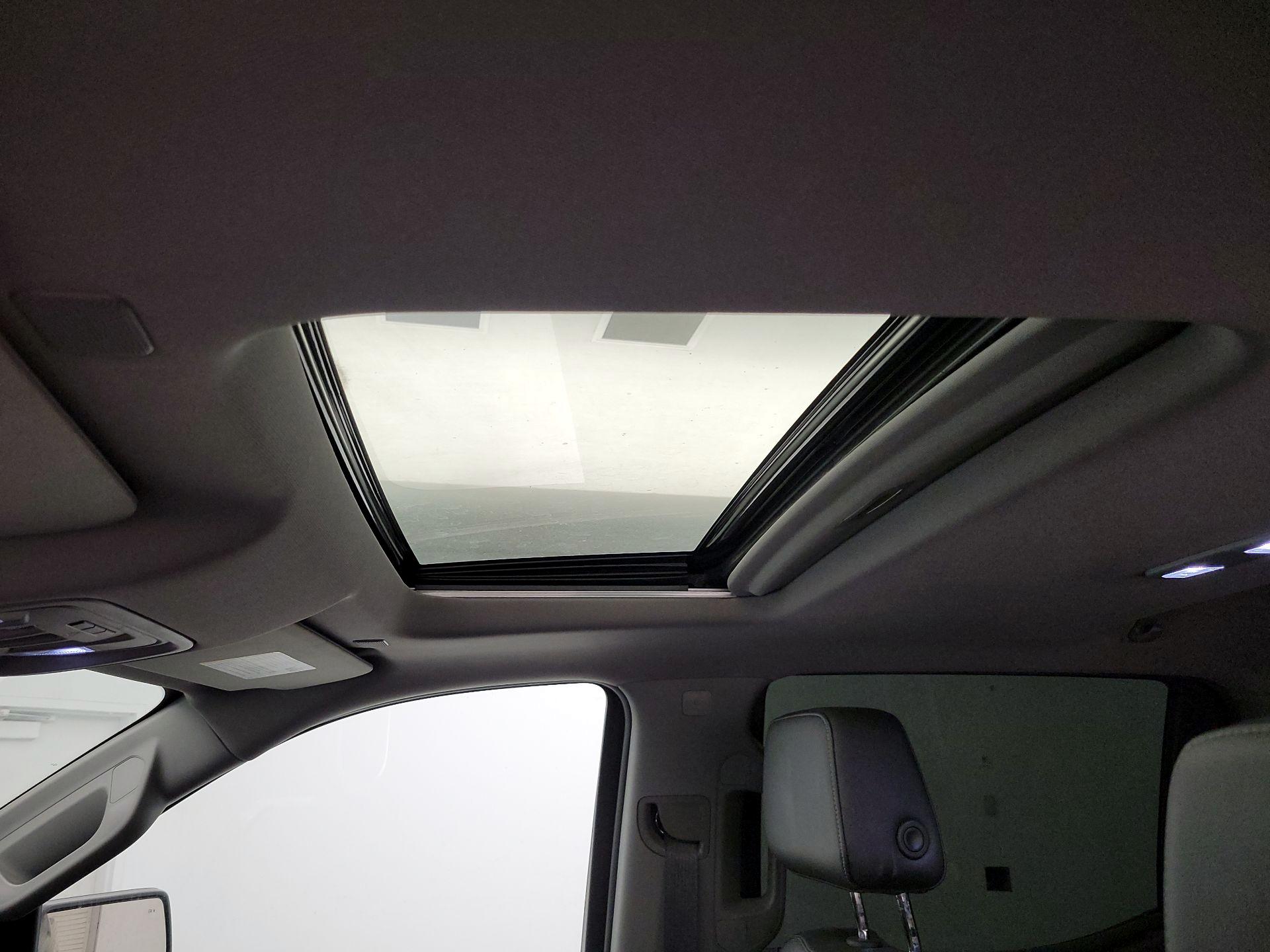 Thumbnail: 2020 Chevrolet Silverado 1500 - 19