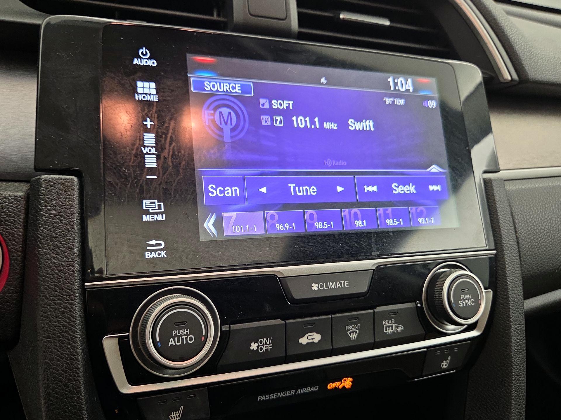 Thumbnail: 2016 Honda Civic - 15