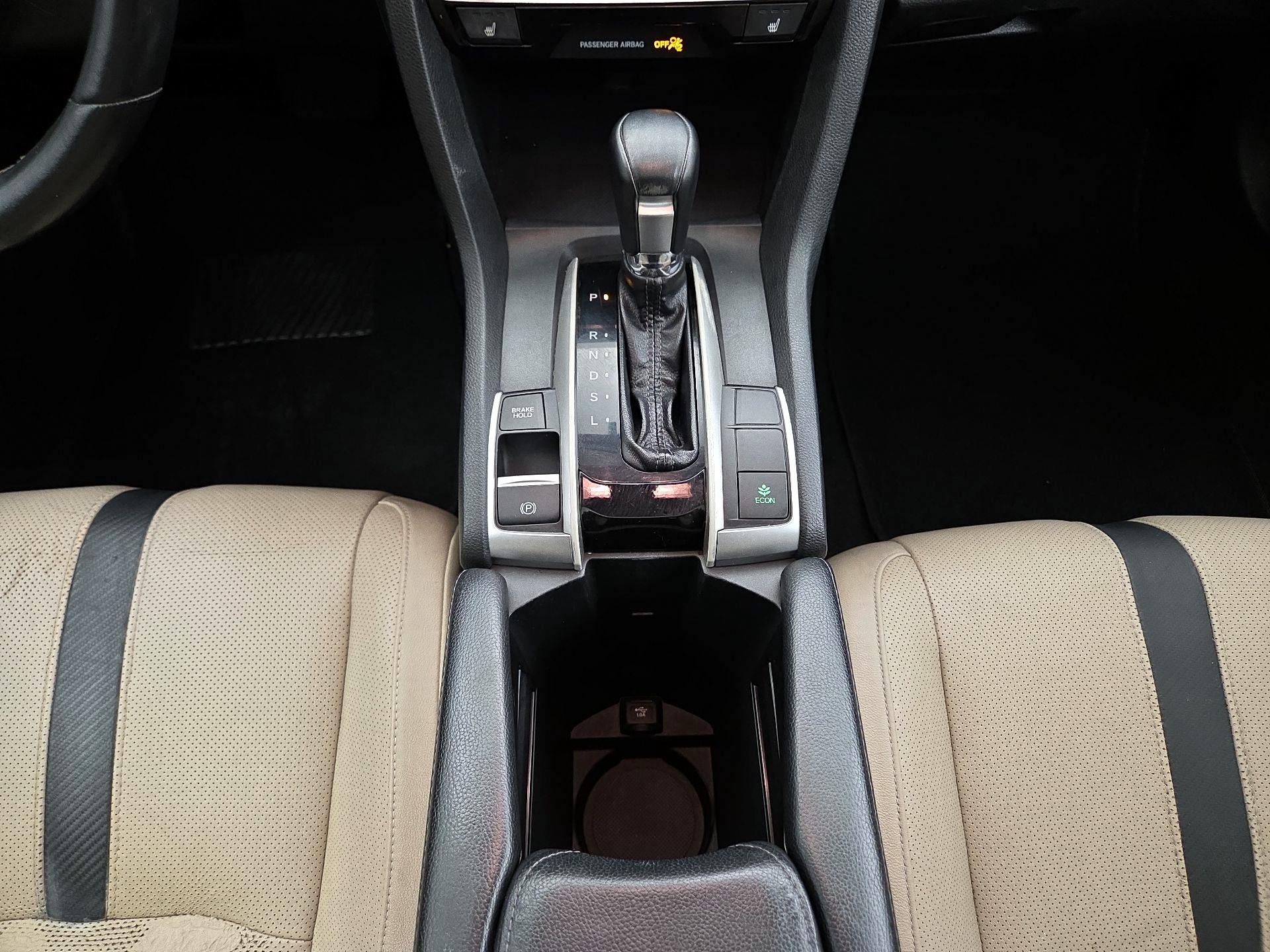 Thumbnail: 2016 Honda Civic - 17