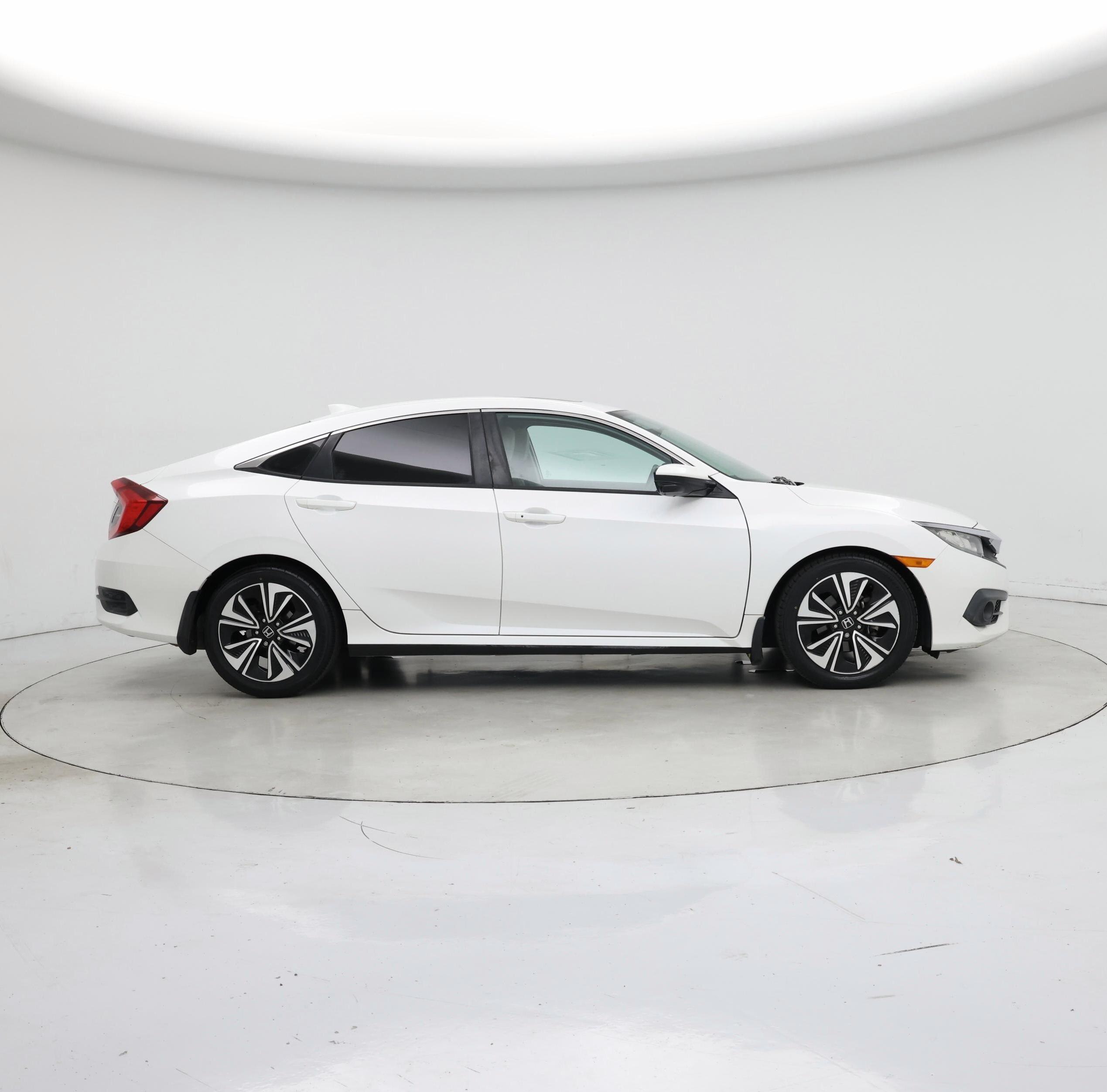 Thumbnail: 2016 Honda Civic - 7