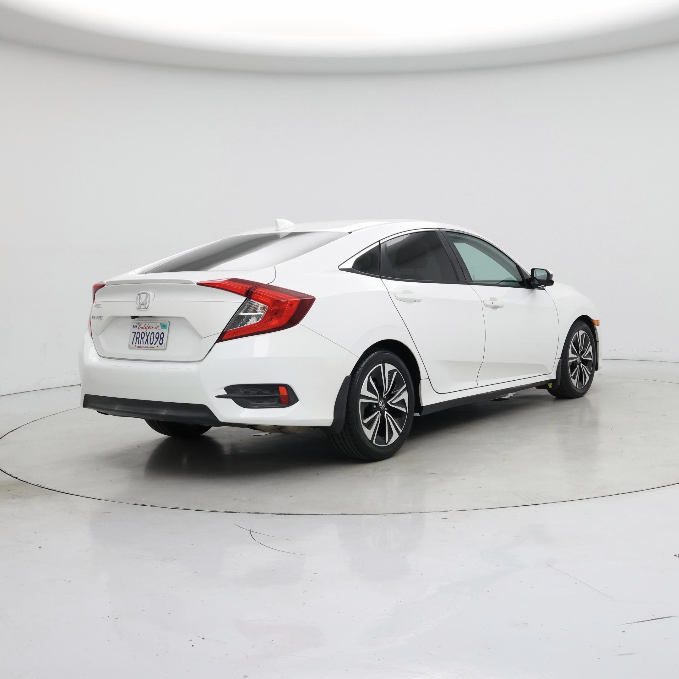 Thumbnail: 2016 Honda Civic - 8