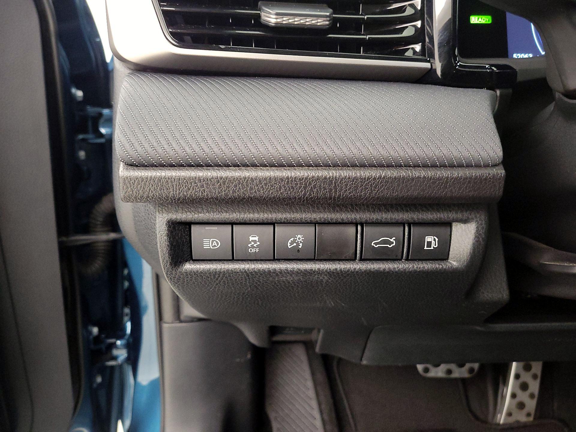 Thumbnail: 2025 Toyota Camry - 13