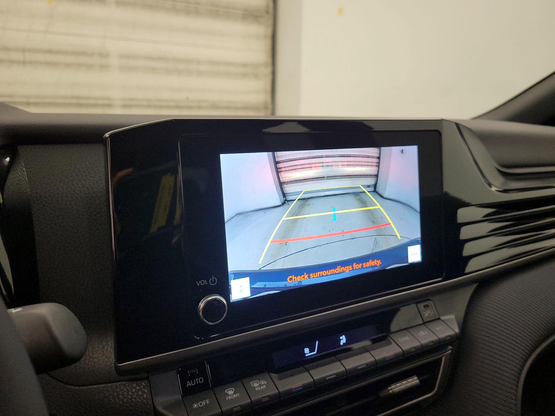 Thumbnail: 2025 Toyota Camry - 14