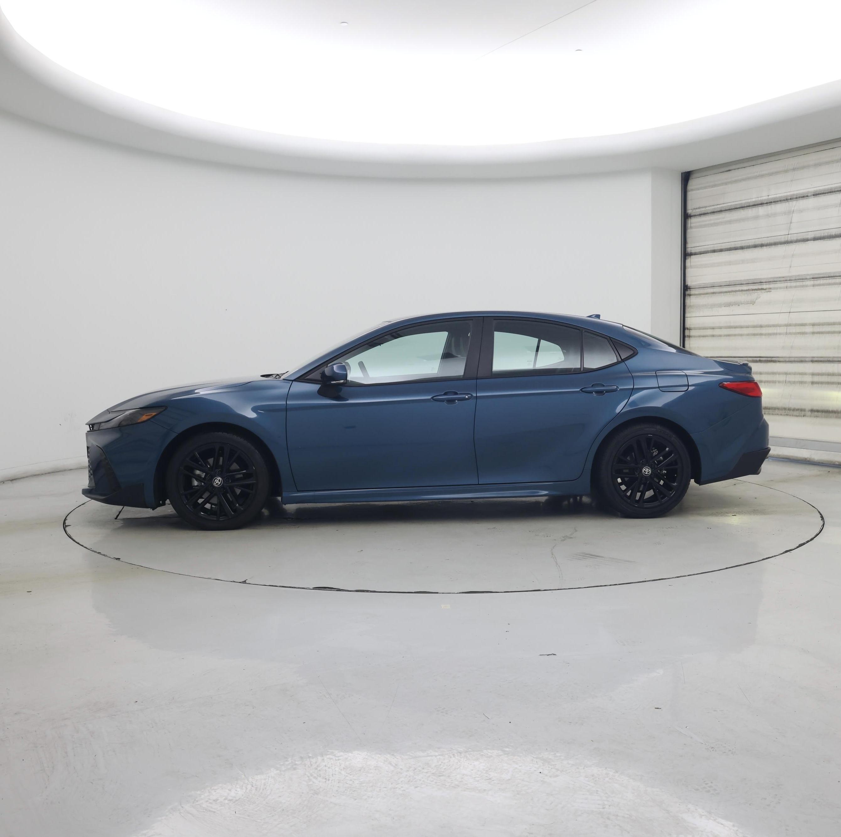 Thumbnail: 2025 Toyota Camry - 3