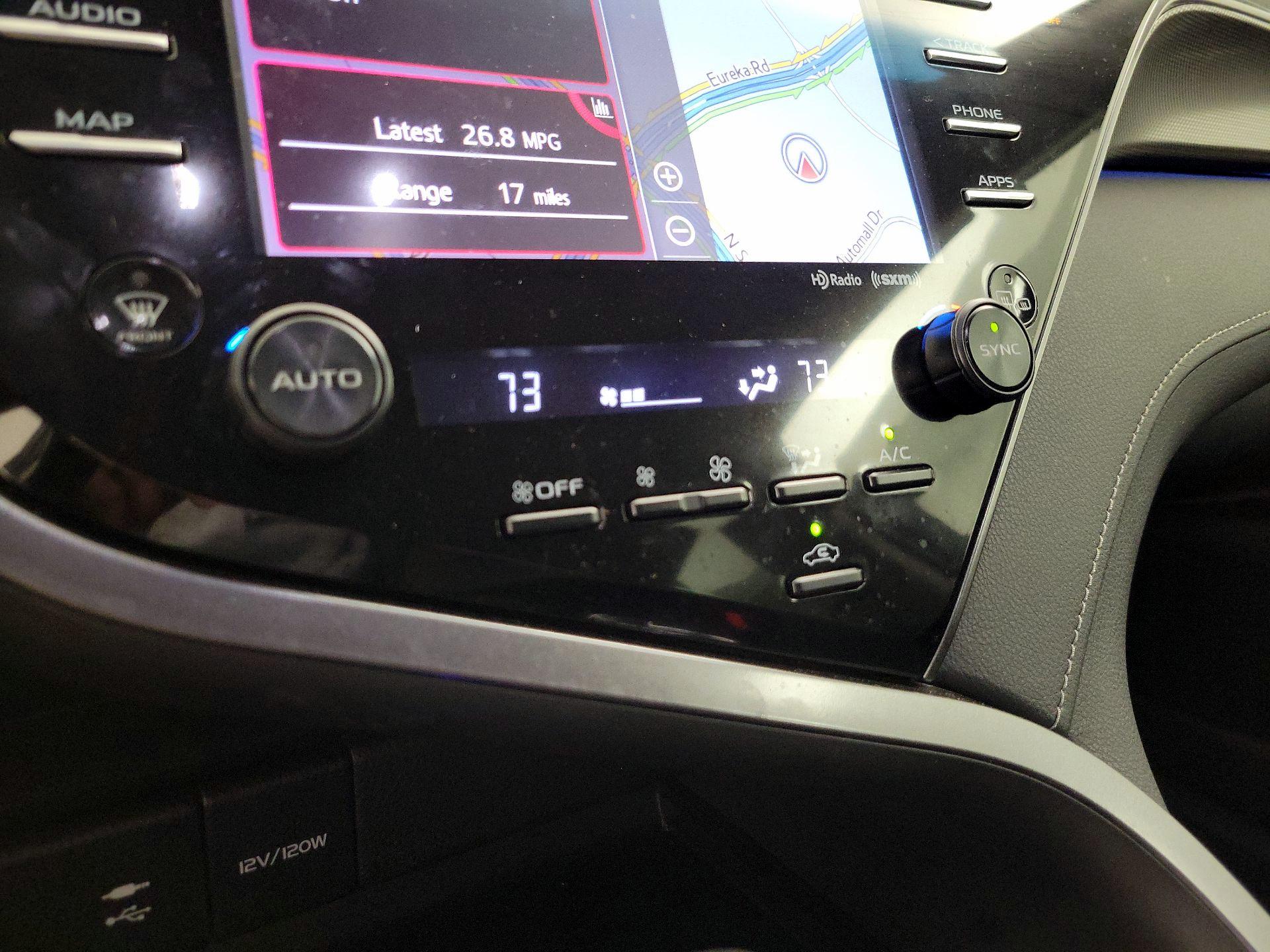 Thumbnail: 2019 Toyota Camry - 17