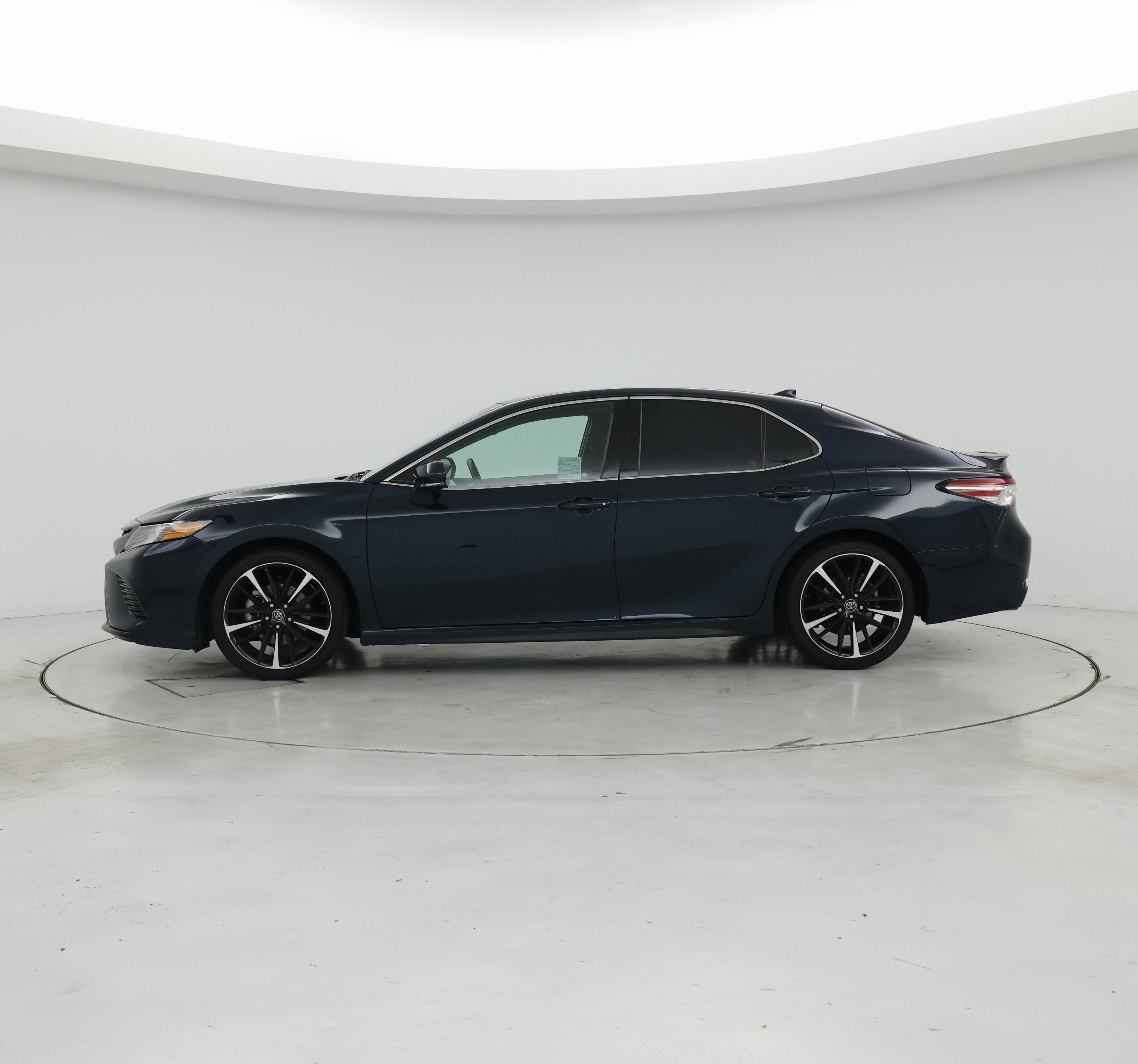 Thumbnail: 2019 Toyota Camry - 3