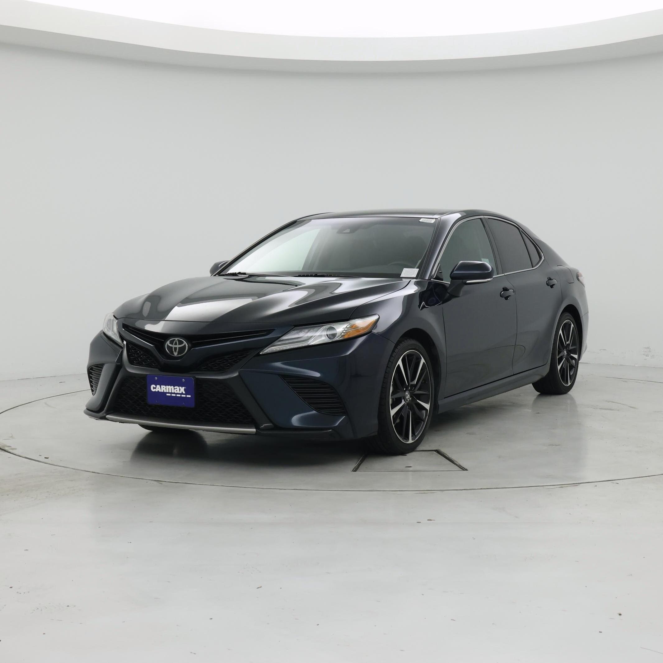 Thumbnail: 2019 Toyota Camry - 4