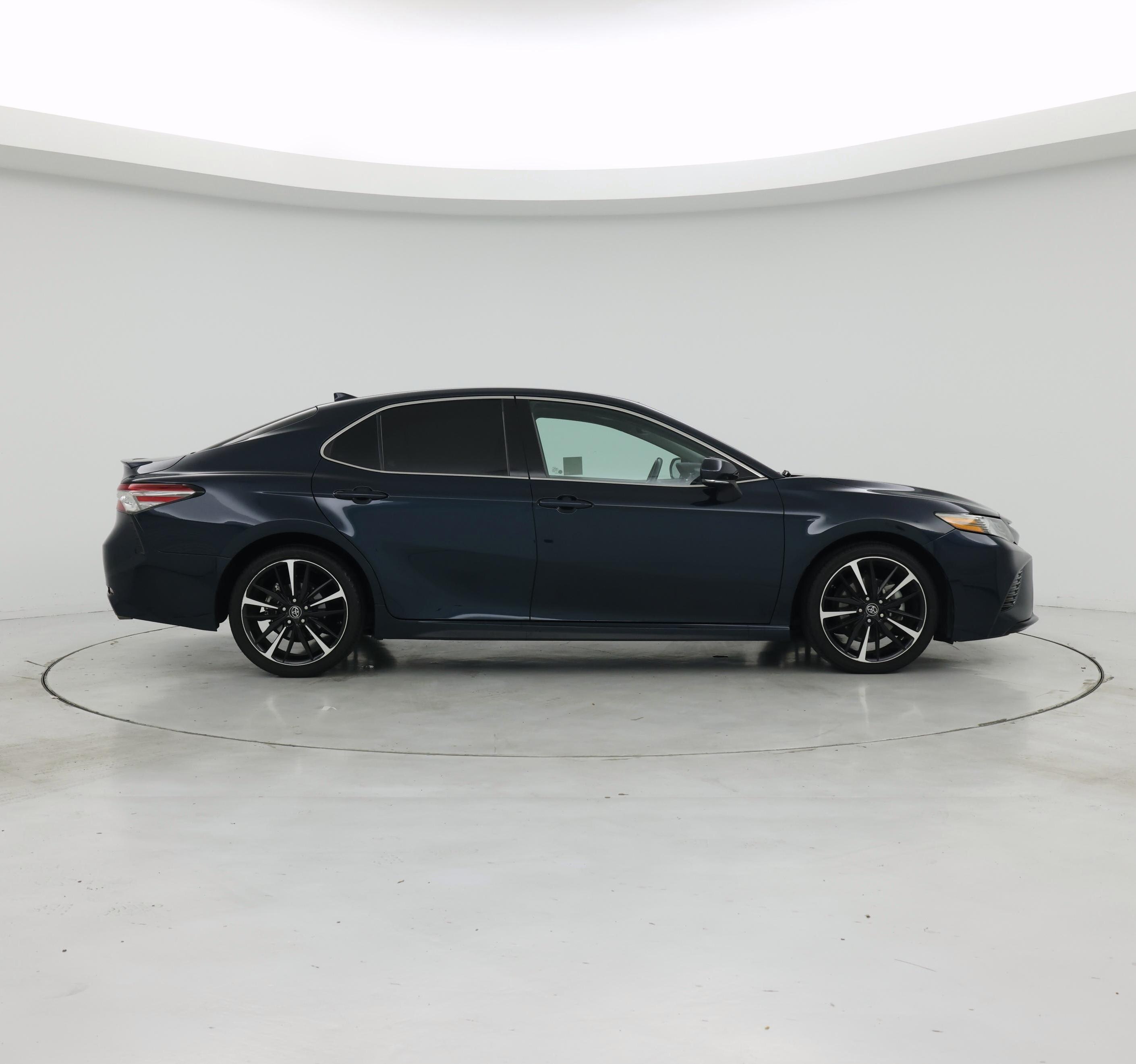 Thumbnail: 2019 Toyota Camry - 7