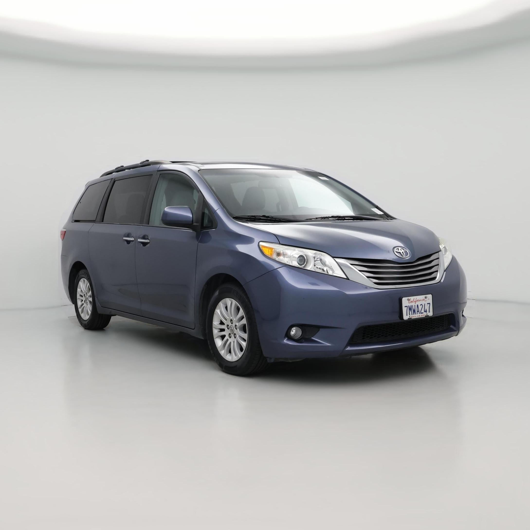 Thumbnail: 2015 Toyota Sienna - 1