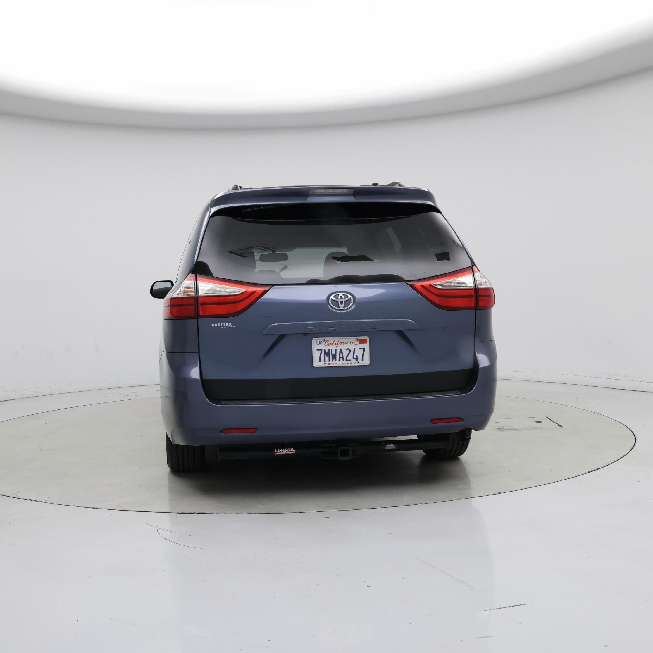 Thumbnail: 2015 Toyota Sienna - 6