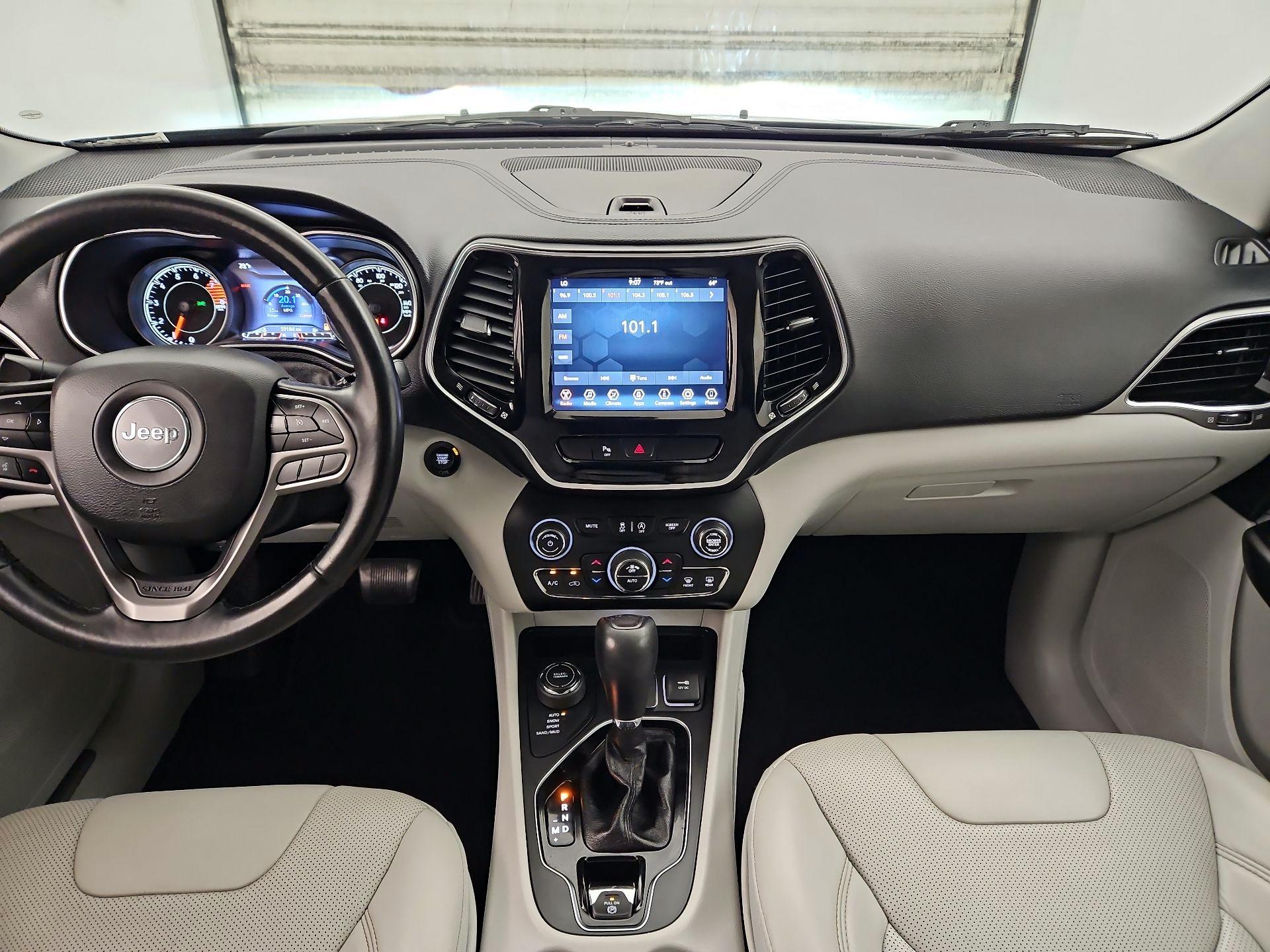 Thumbnail: 2020 Jeep Cherokee - 9