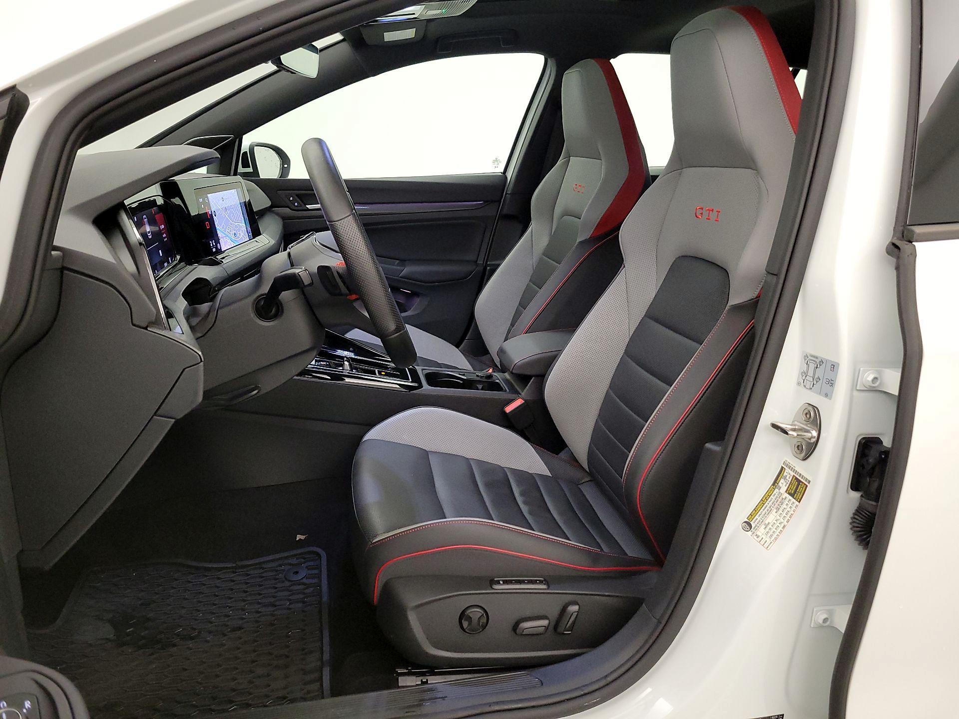 Thumbnail: 2024 Volkswagen Golf - 11