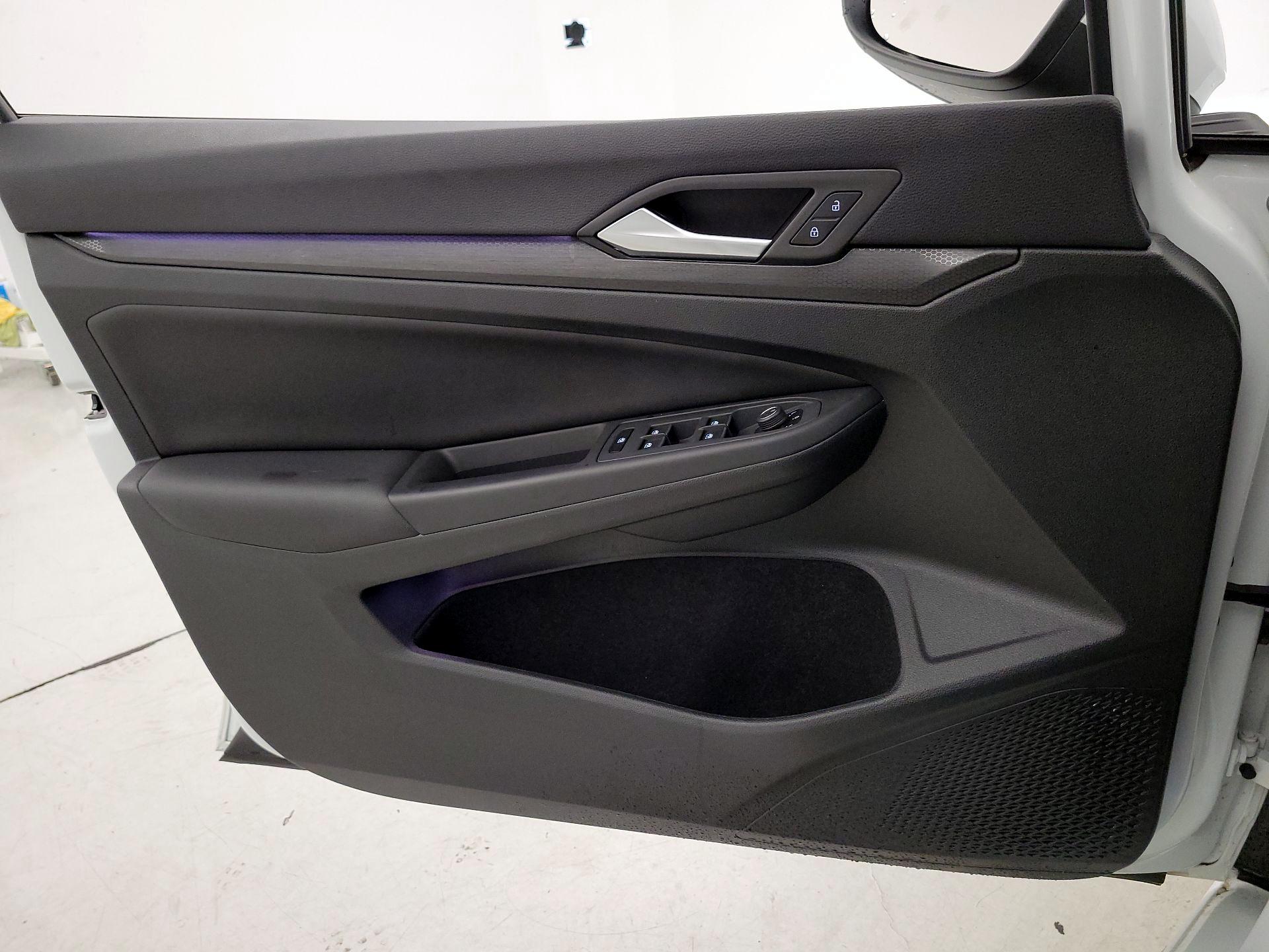 Thumbnail: 2024 Volkswagen Golf - 12