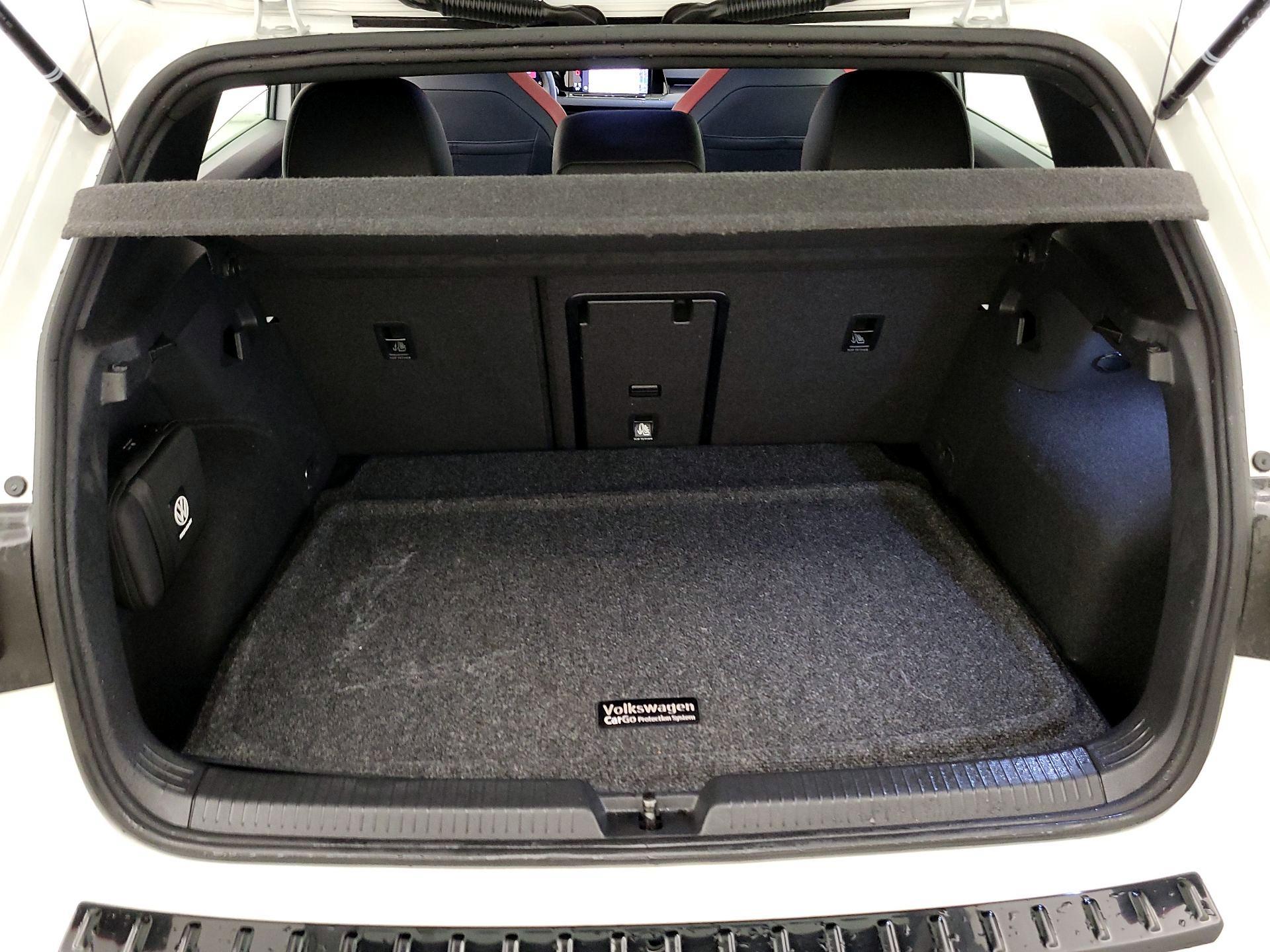 Thumbnail: 2024 Volkswagen Golf - 20