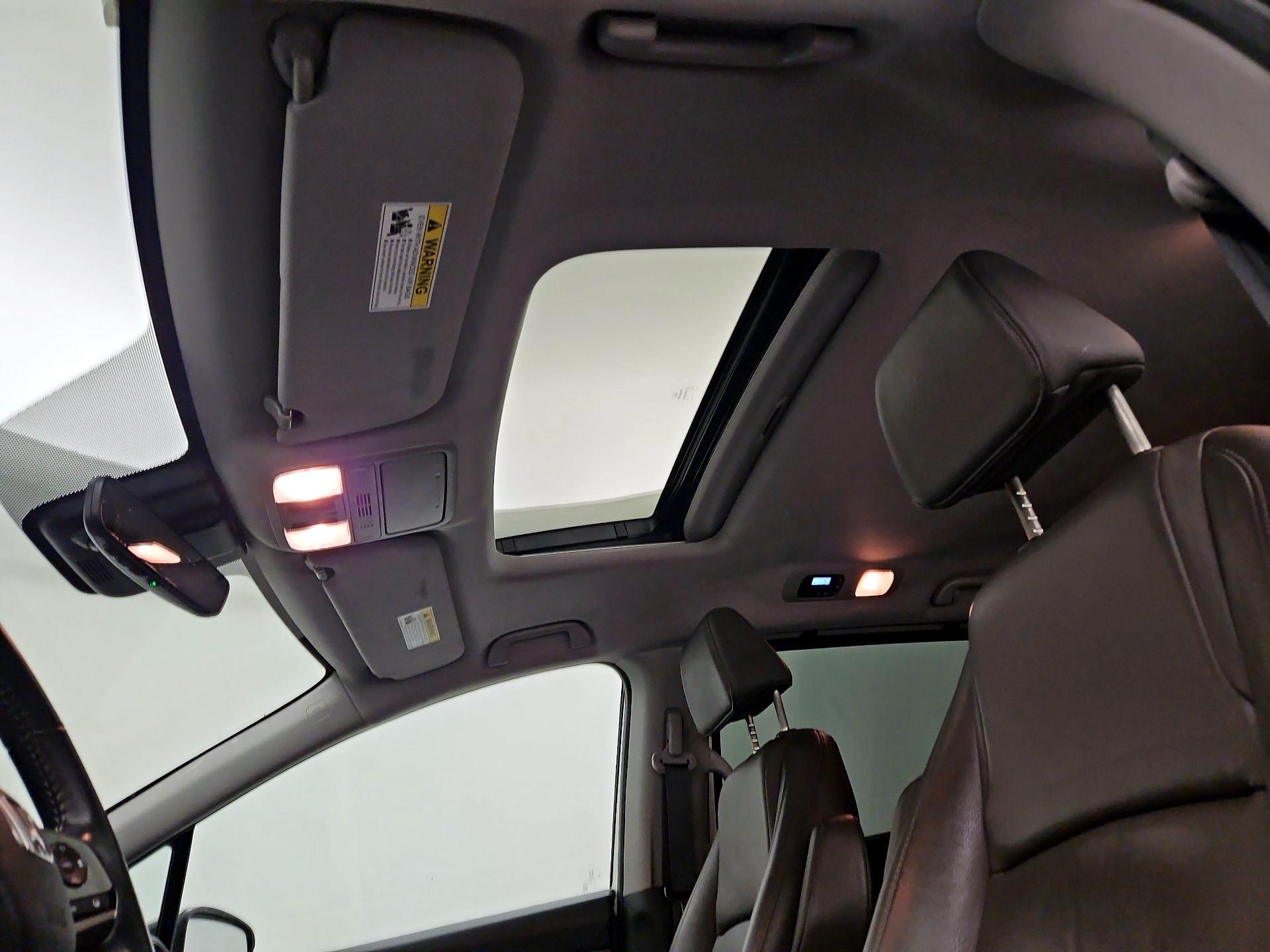 Thumbnail: 2019 Honda Odyssey - 17