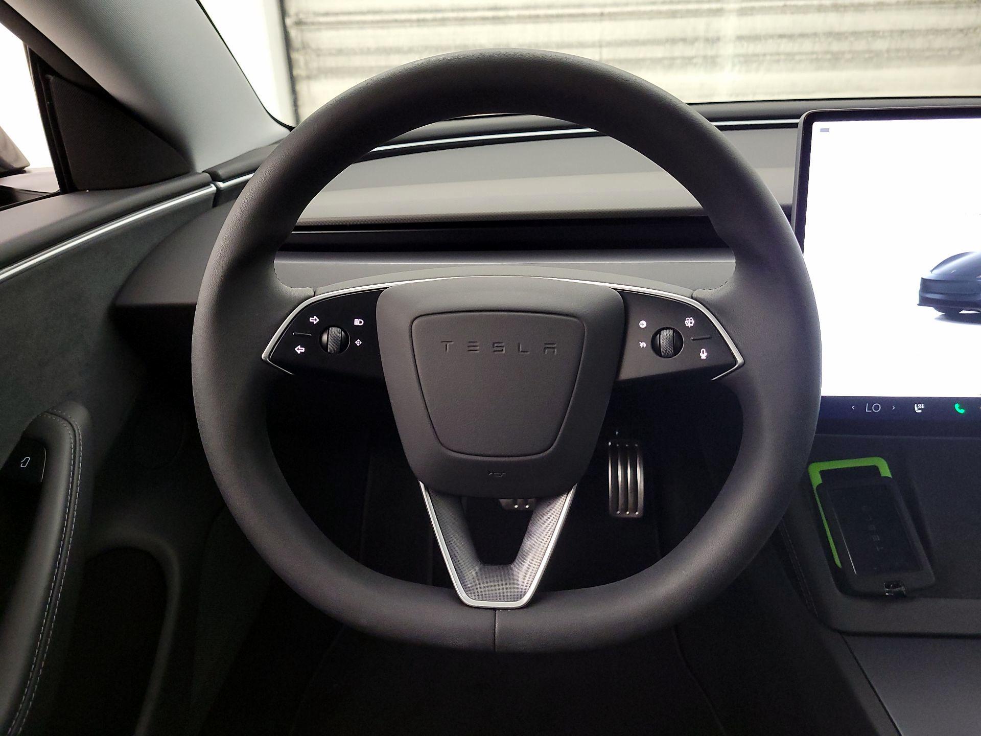 Thumbnail: 2024 Tesla Model 3 - 10