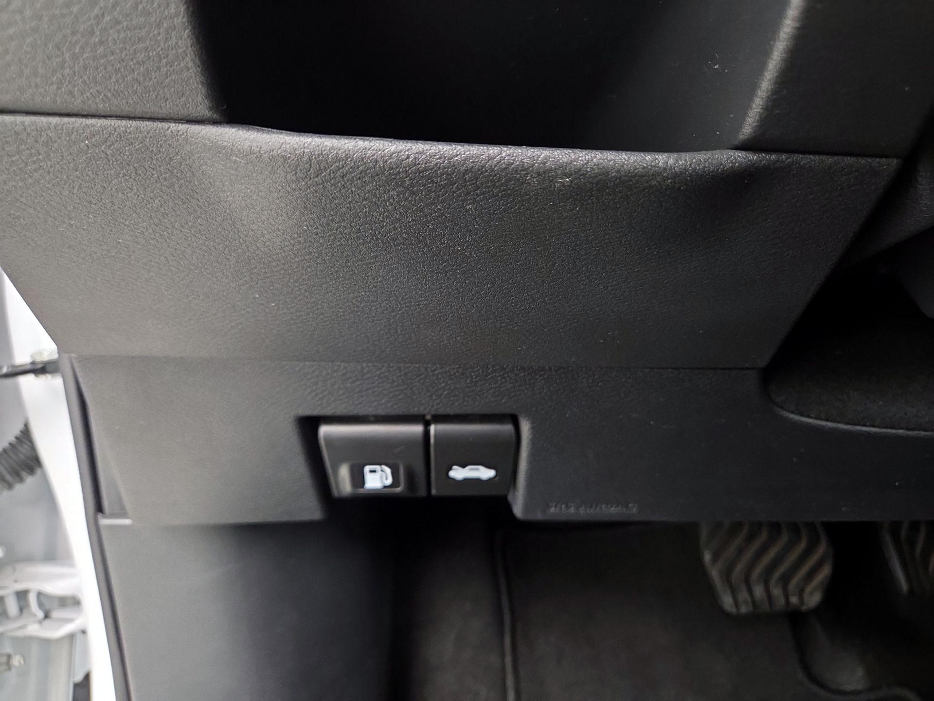 Thumbnail: 2023 Nissan Kicks - 13