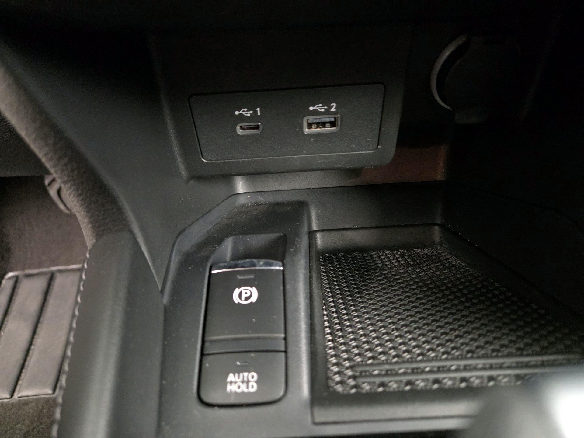 Thumbnail: 2023 Nissan Kicks - 18