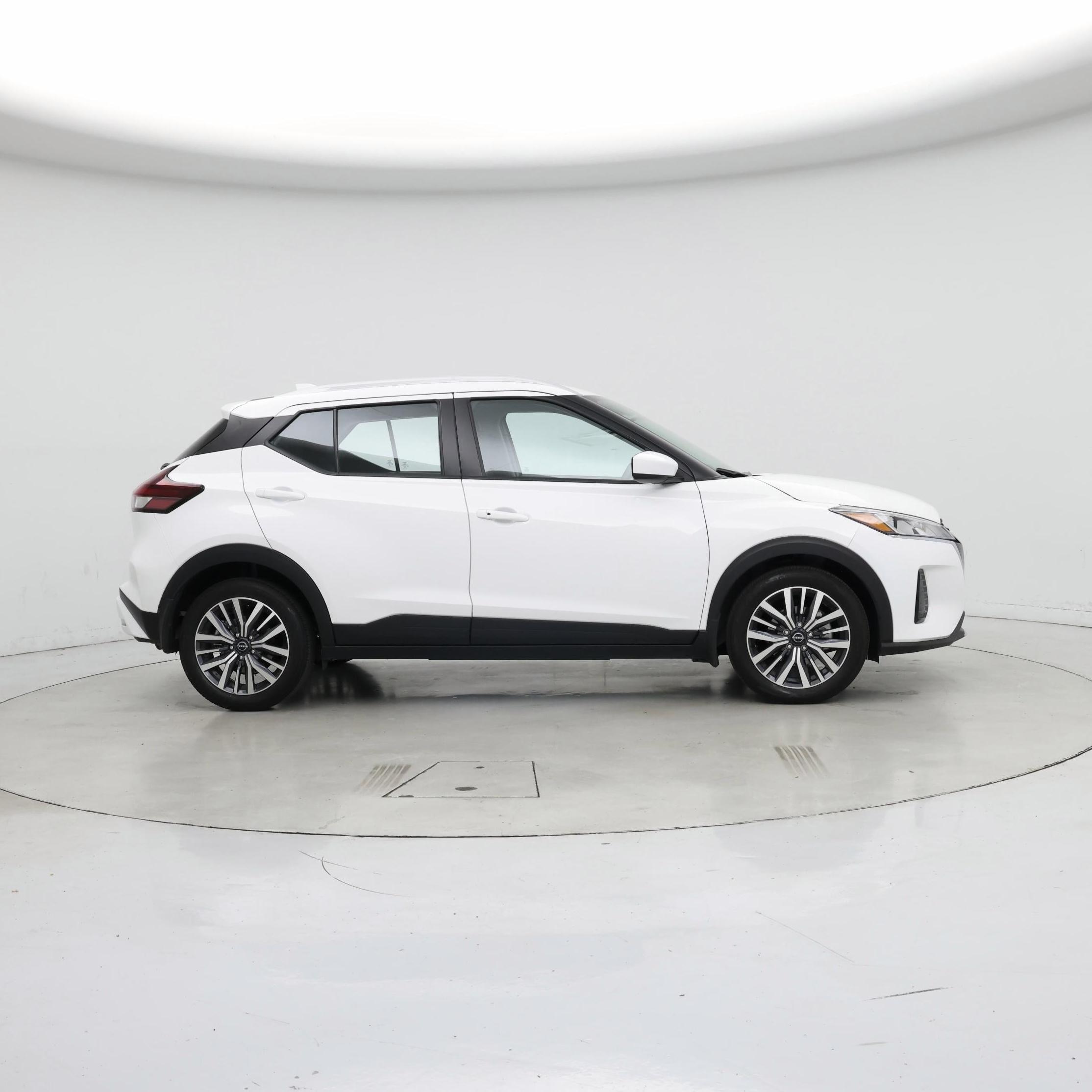 Thumbnail: 2023 Nissan Kicks - 7