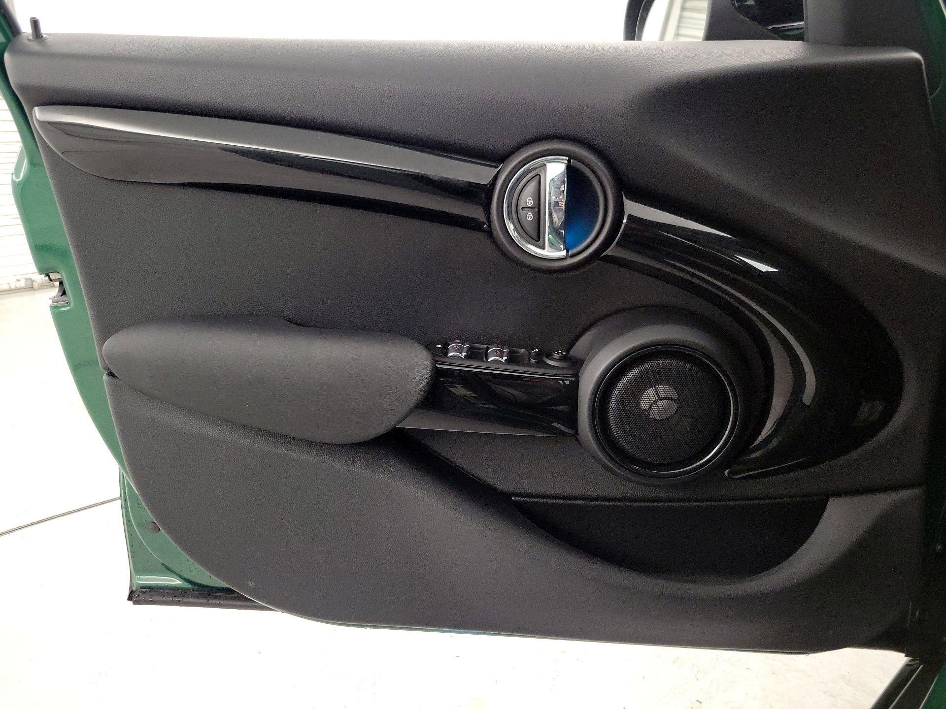 Thumbnail: 2020 MINI Cooper Hardtop - 12