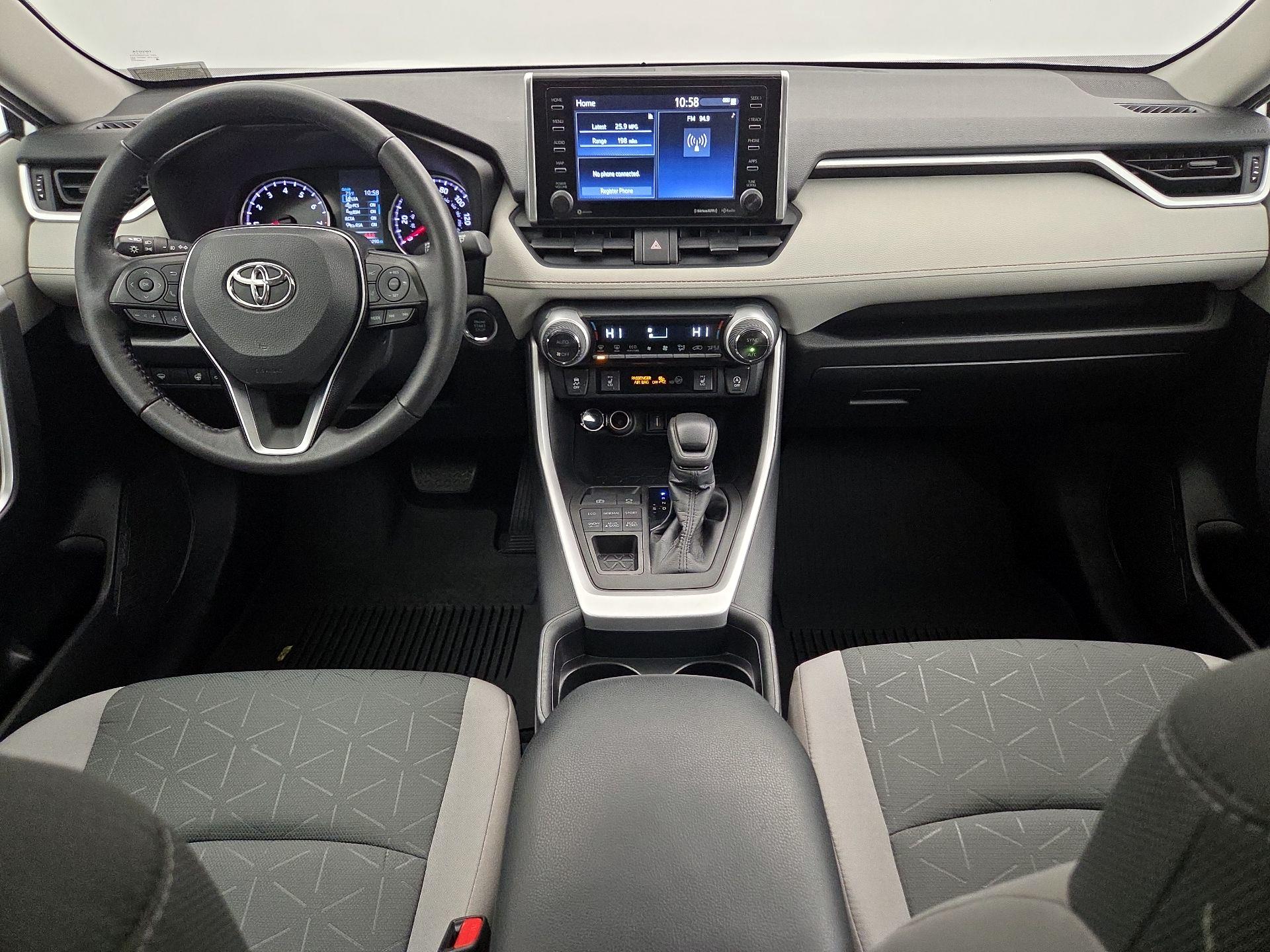 Thumbnail: 2021 Toyota RAV4 - 9