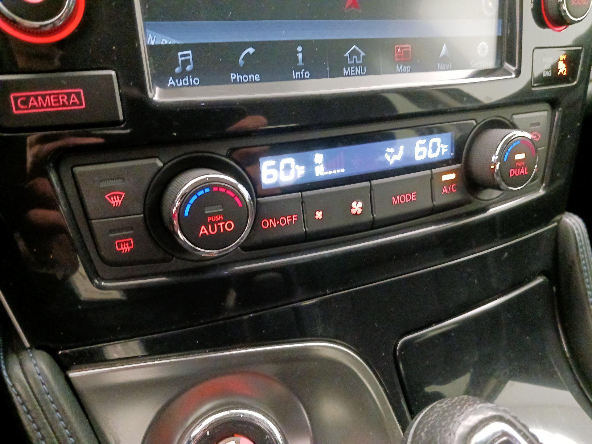 Thumbnail: 2018 Nissan Maxima - 17