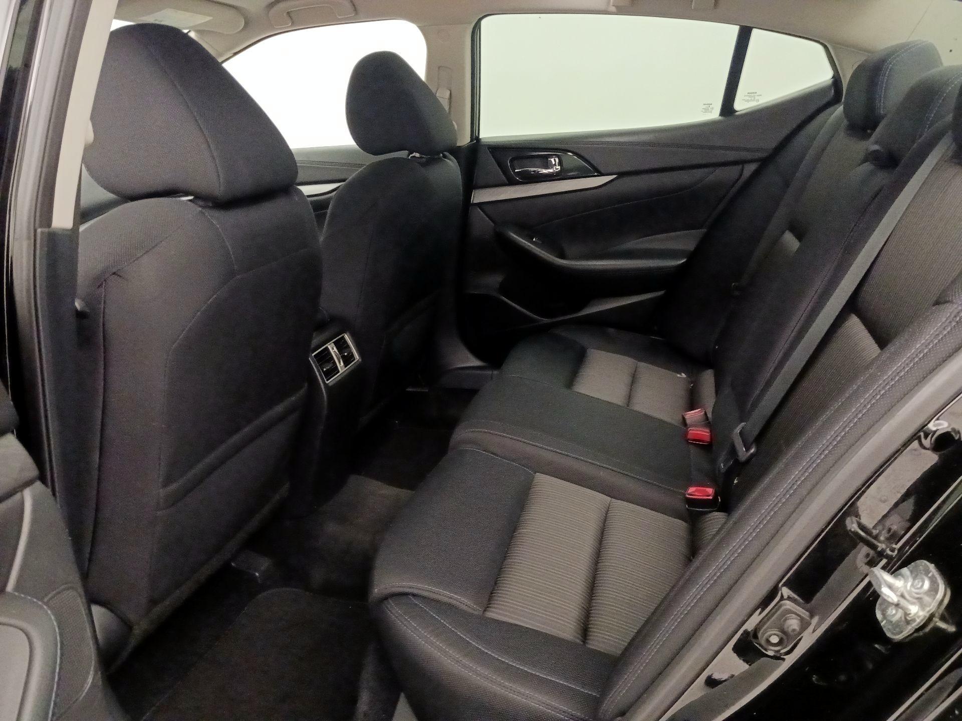 Thumbnail: 2018 Nissan Maxima - 20