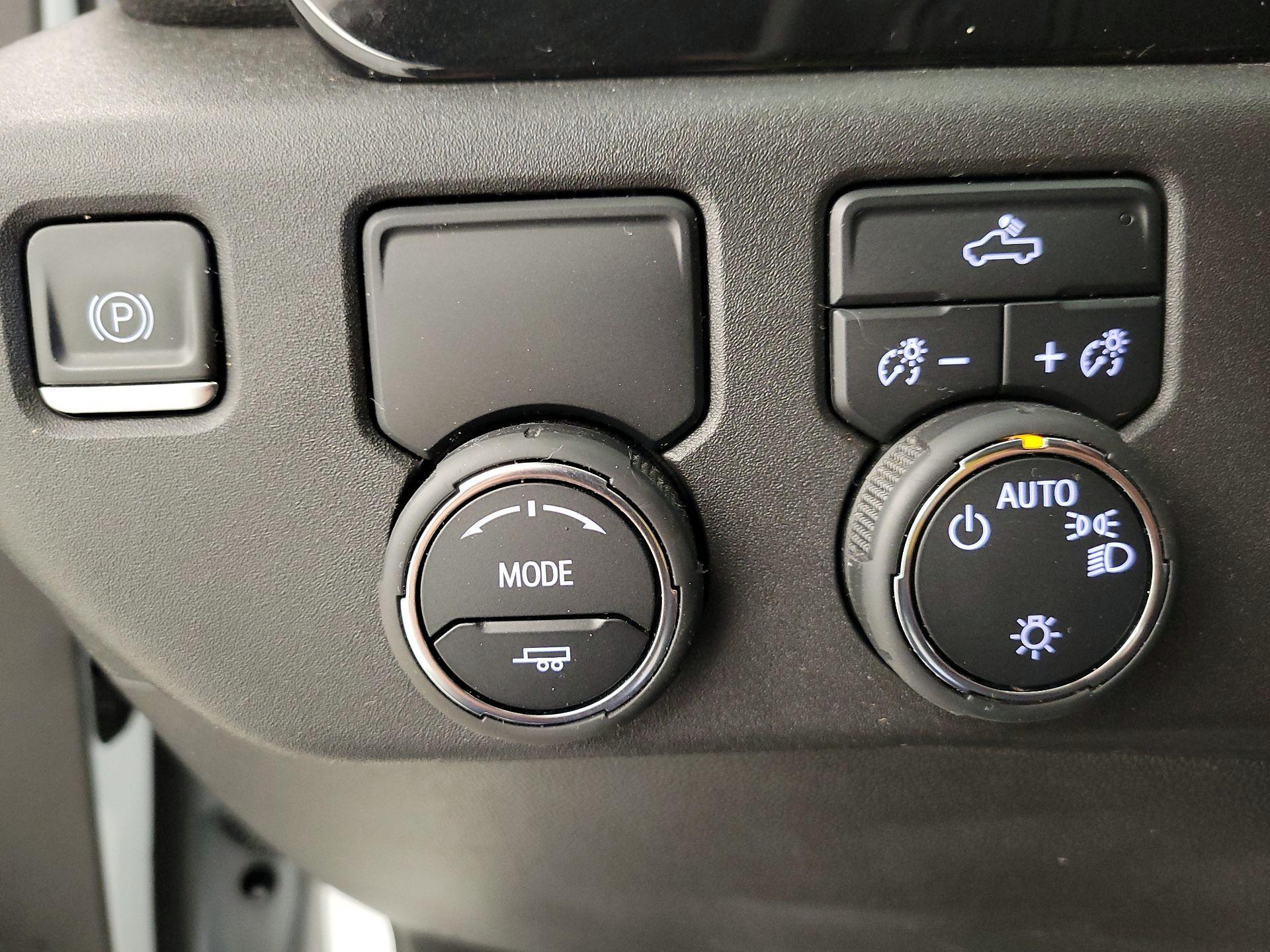 Thumbnail: 2024 Chevrolet Silverado 1500 - 13