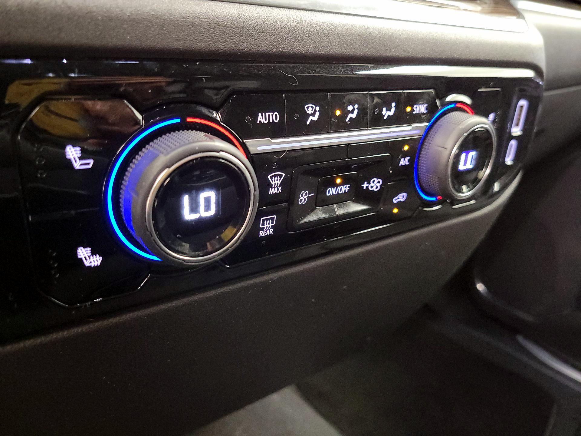 Thumbnail: 2024 Chevrolet Silverado 1500 - 16