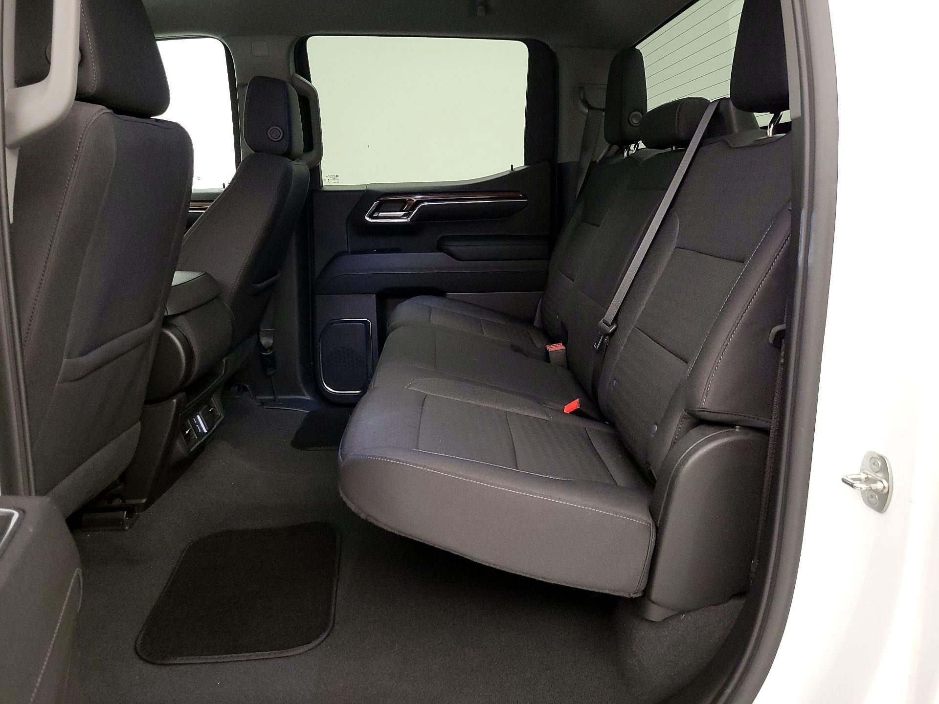 Thumbnail: 2024 Chevrolet Silverado 1500 - 19