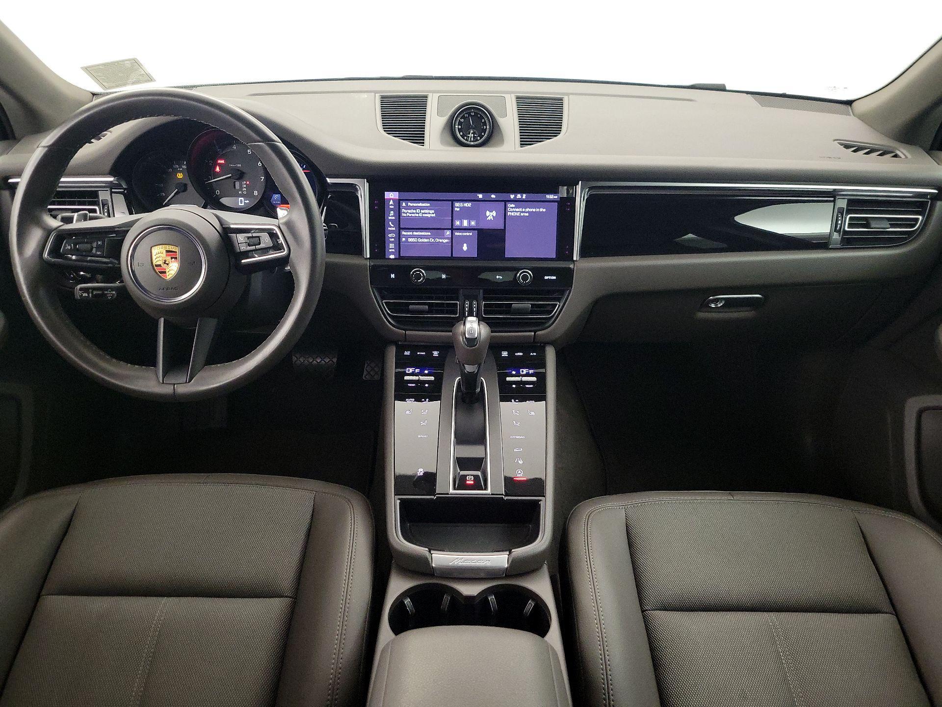 Thumbnail: 2023 Porsche Macan - 9