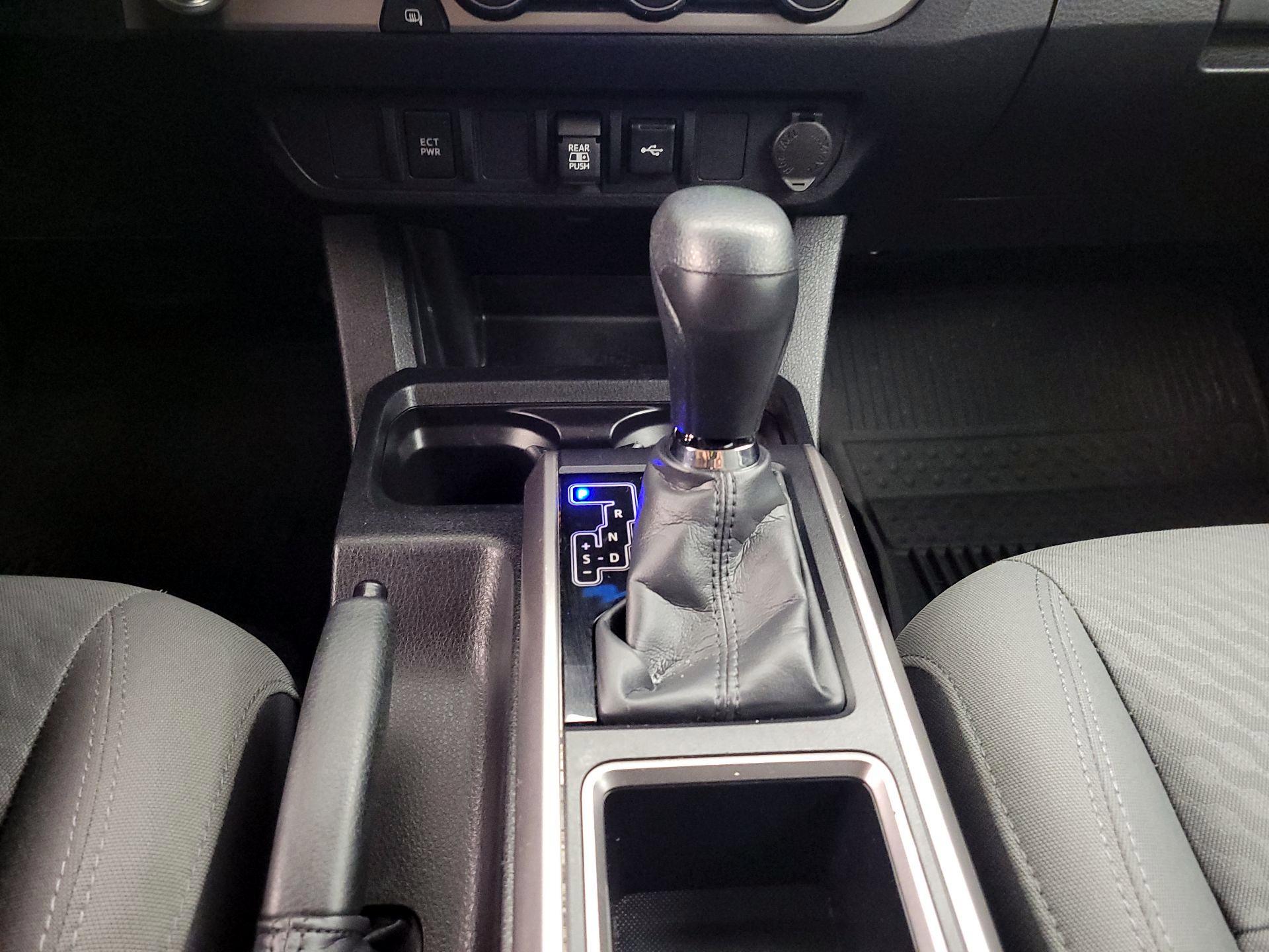 Thumbnail: 2023 Toyota Tacoma - 17