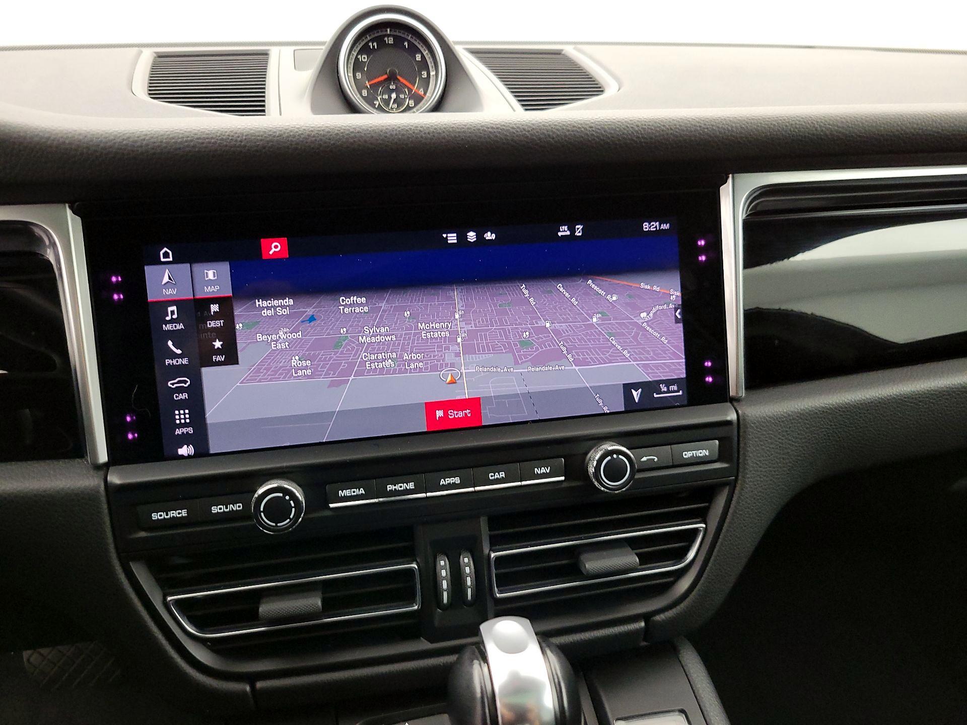 Thumbnail: 2020 Porsche Macan - 14