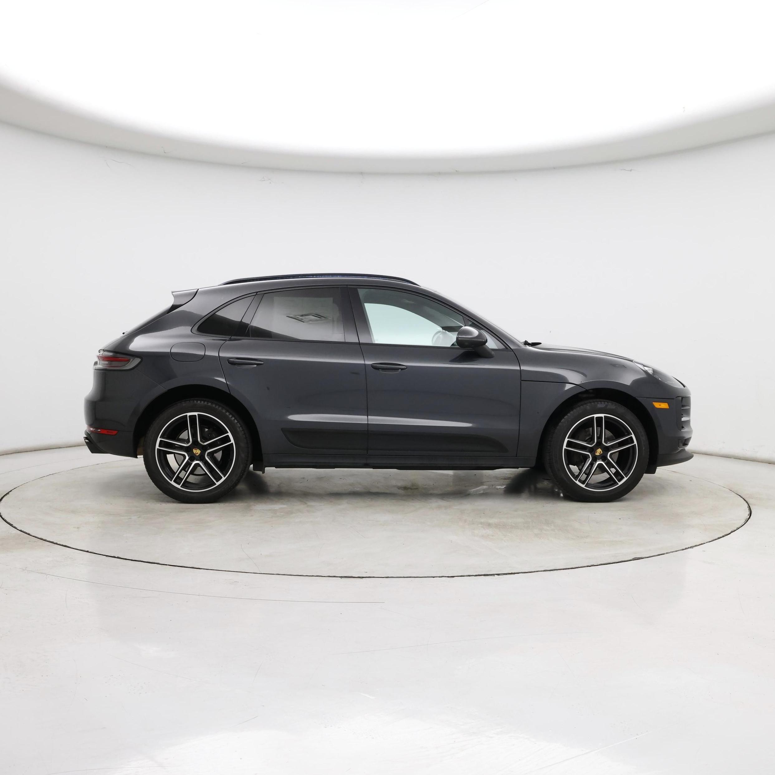 Thumbnail: 2020 Porsche Macan - 7