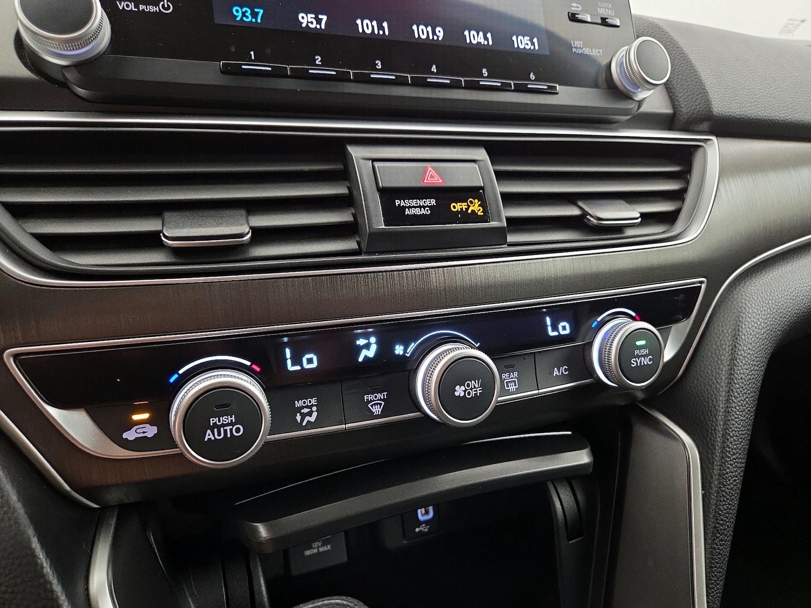 2019 Honda Accord LX - Photo 17
