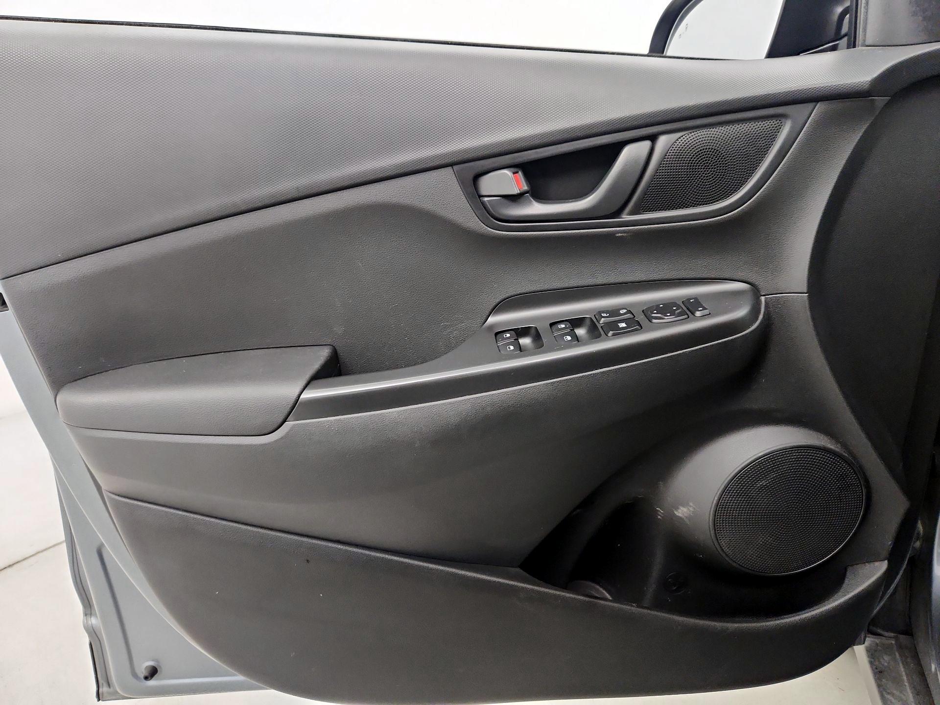 Thumbnail: 2019 Hyundai Kona - 12