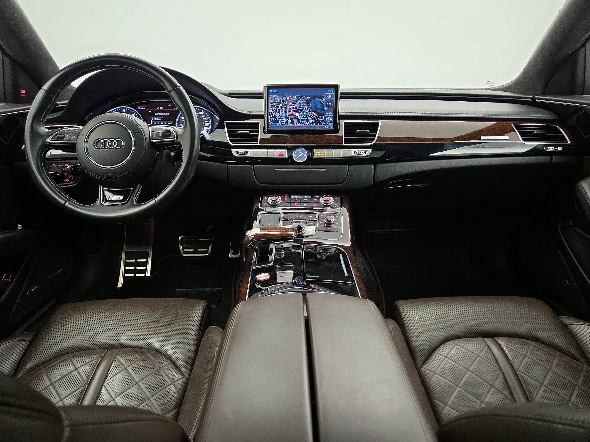 Thumbnail: 2017 Audi S8 - 9