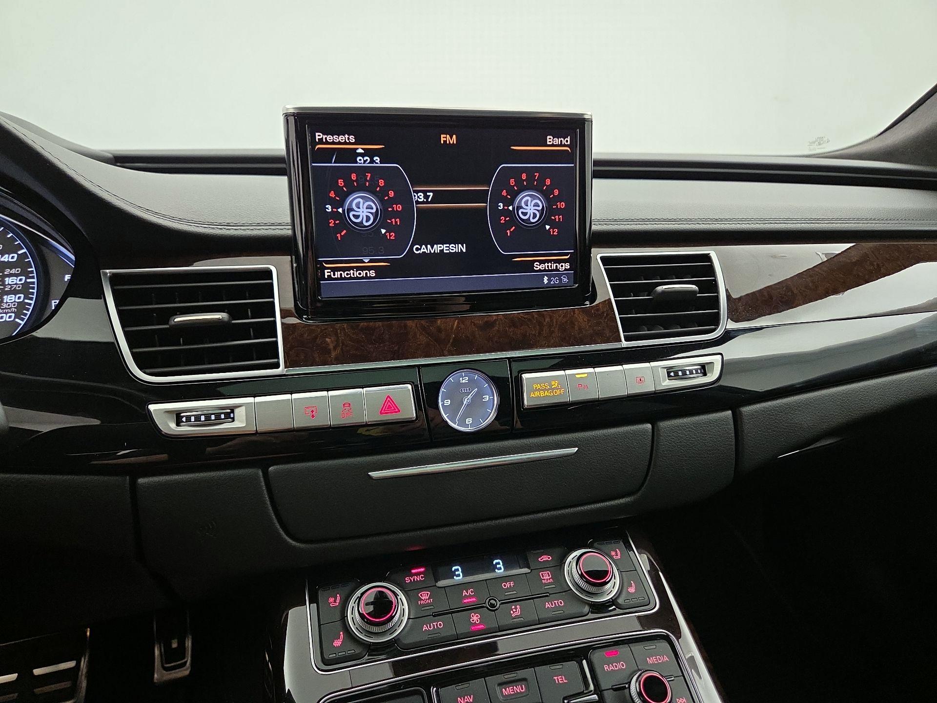 Thumbnail: 2017 Audi S8 - 17