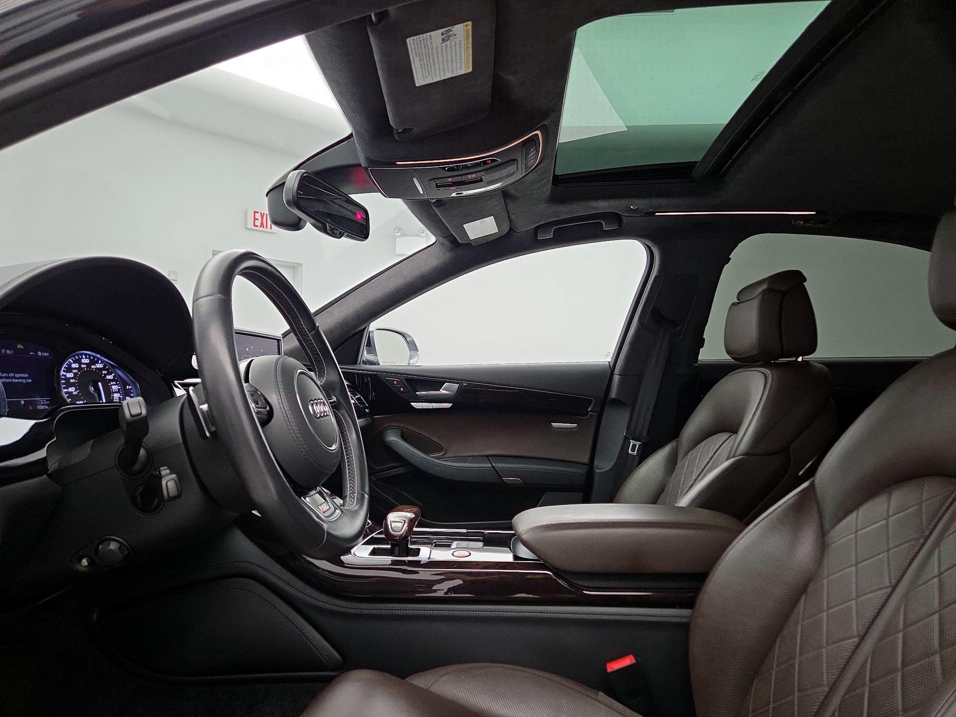 Thumbnail: 2017 Audi S8 - 19