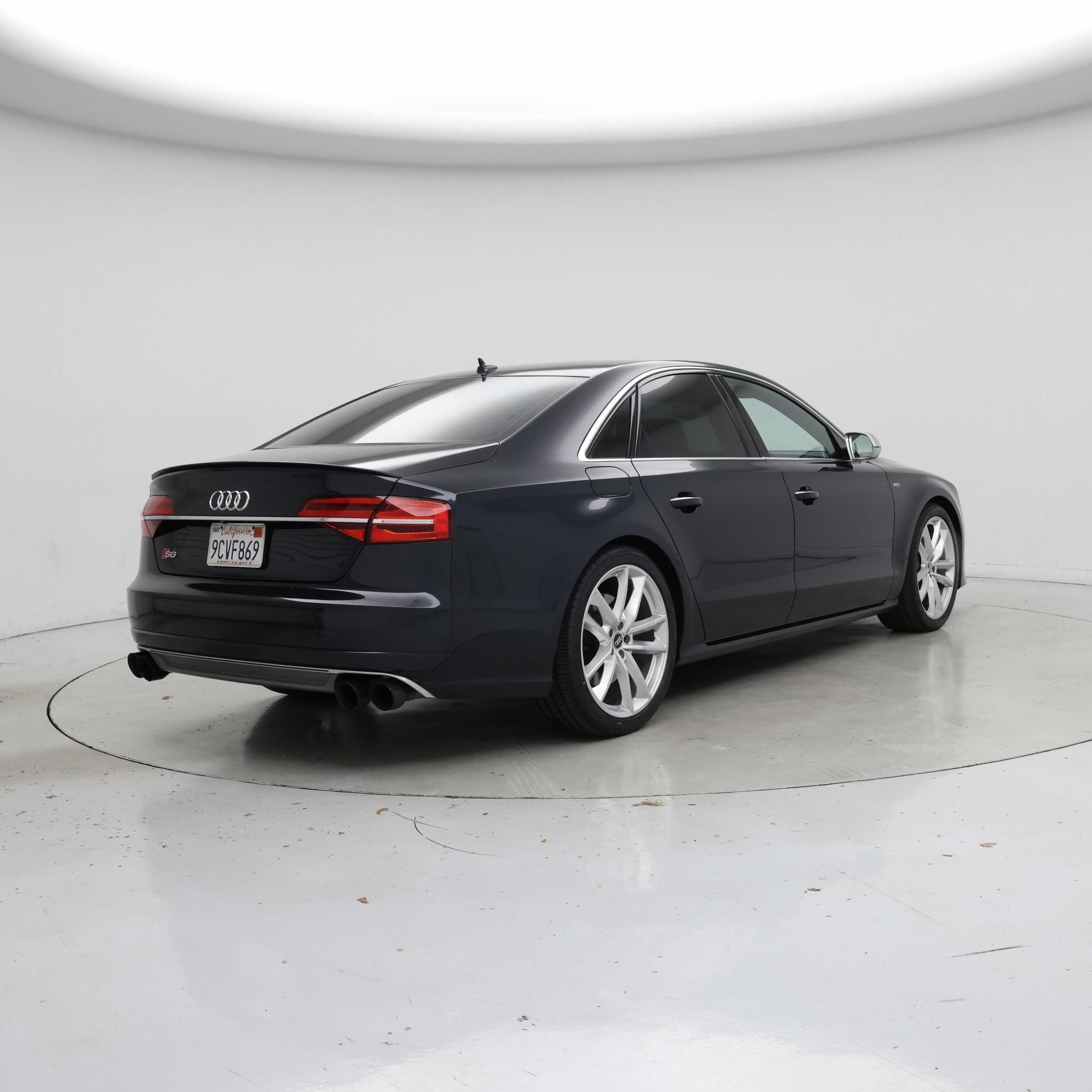 Thumbnail: 2017 Audi S8 - 8