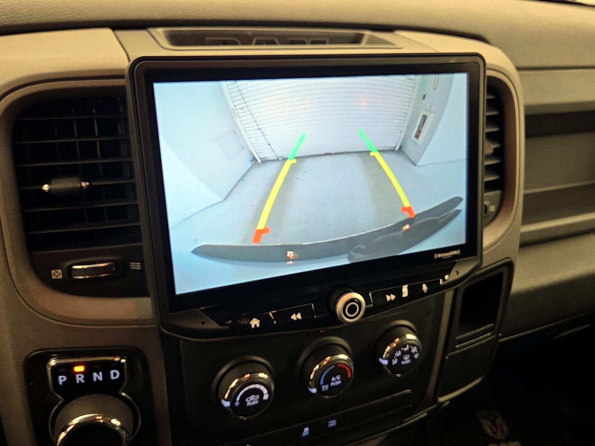 Thumbnail: 2019 RAM 1500 Classic - 14