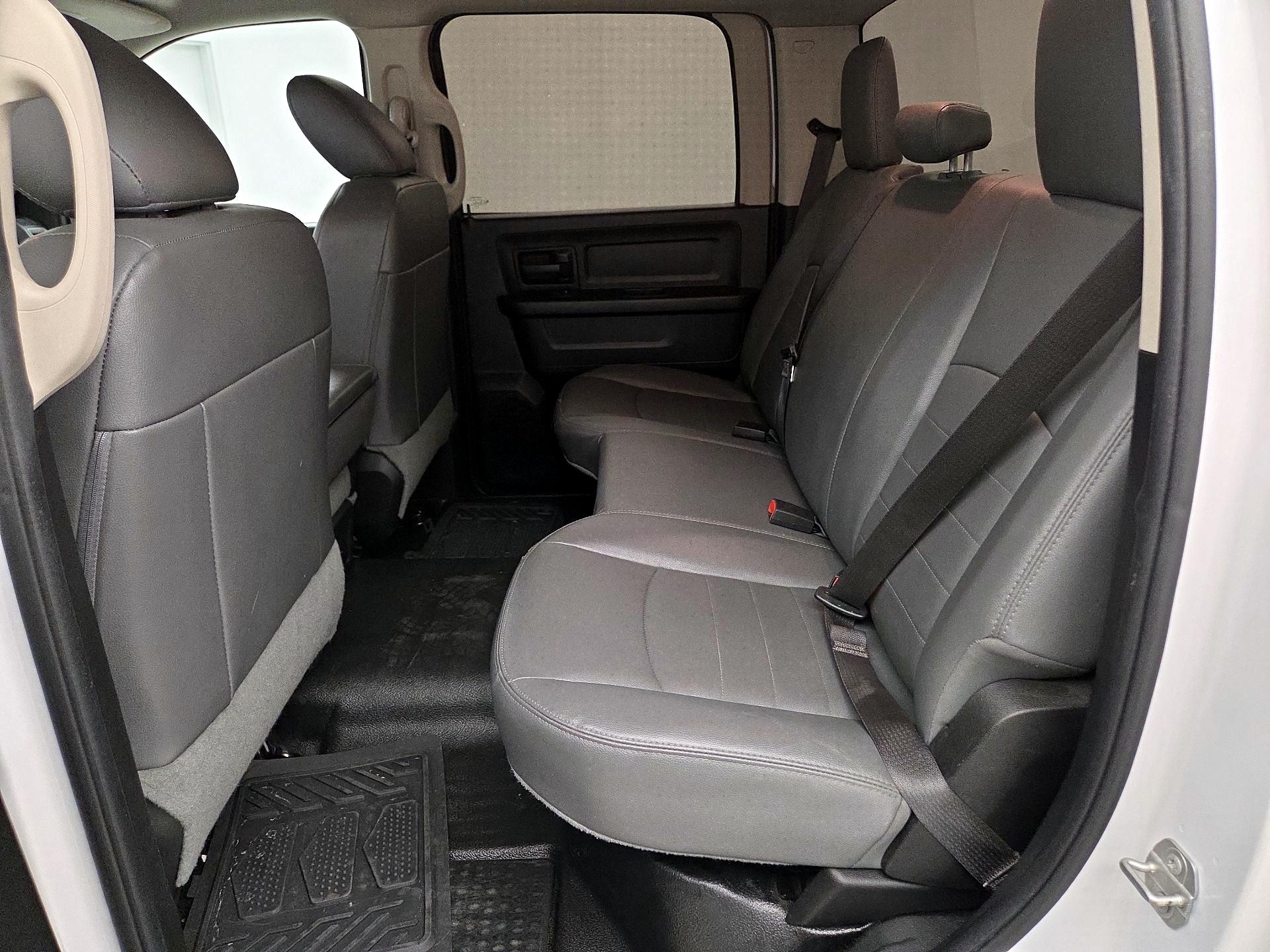 Thumbnail: 2019 RAM 1500 Classic - 18