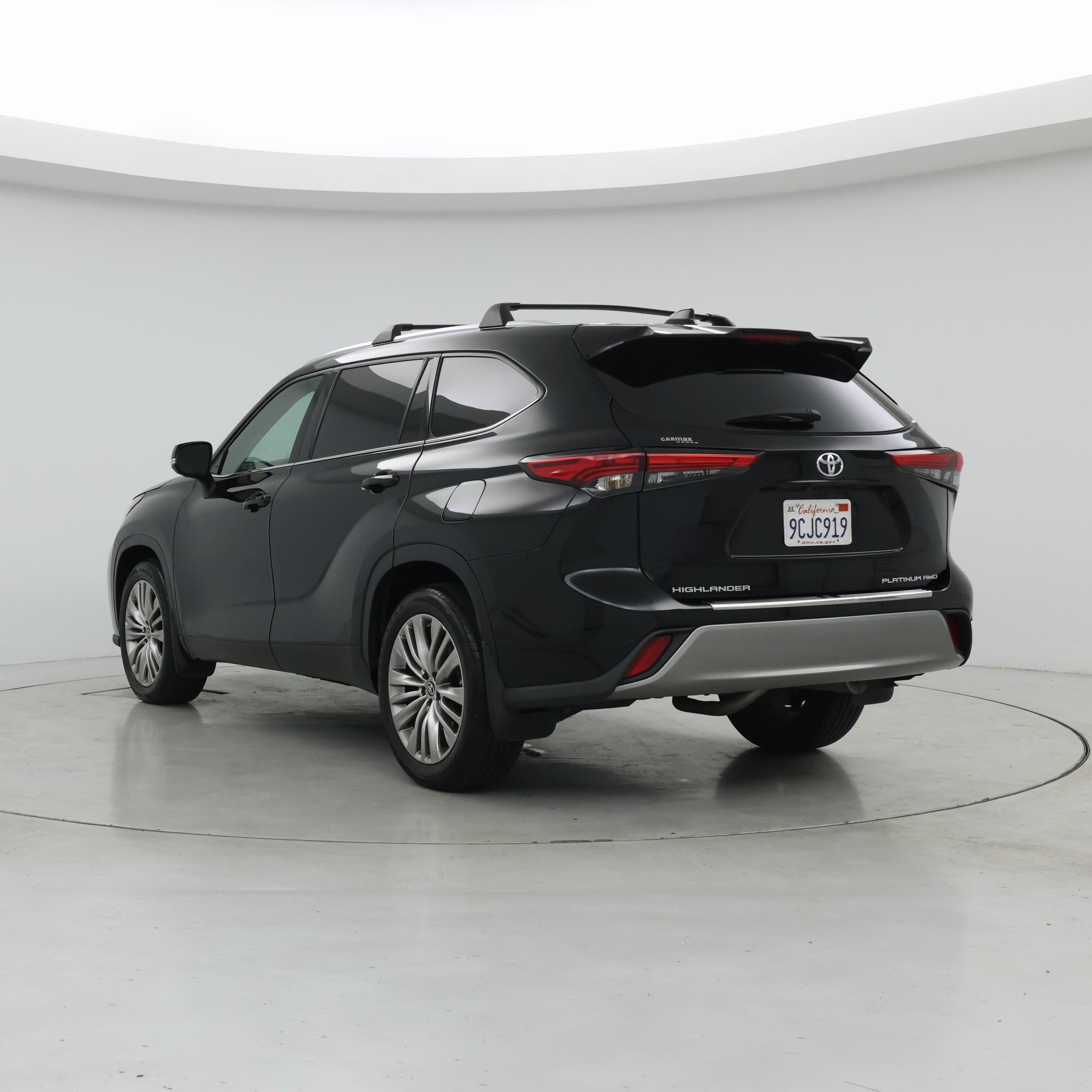 Thumbnail: 2022 Toyota Highlander - 2