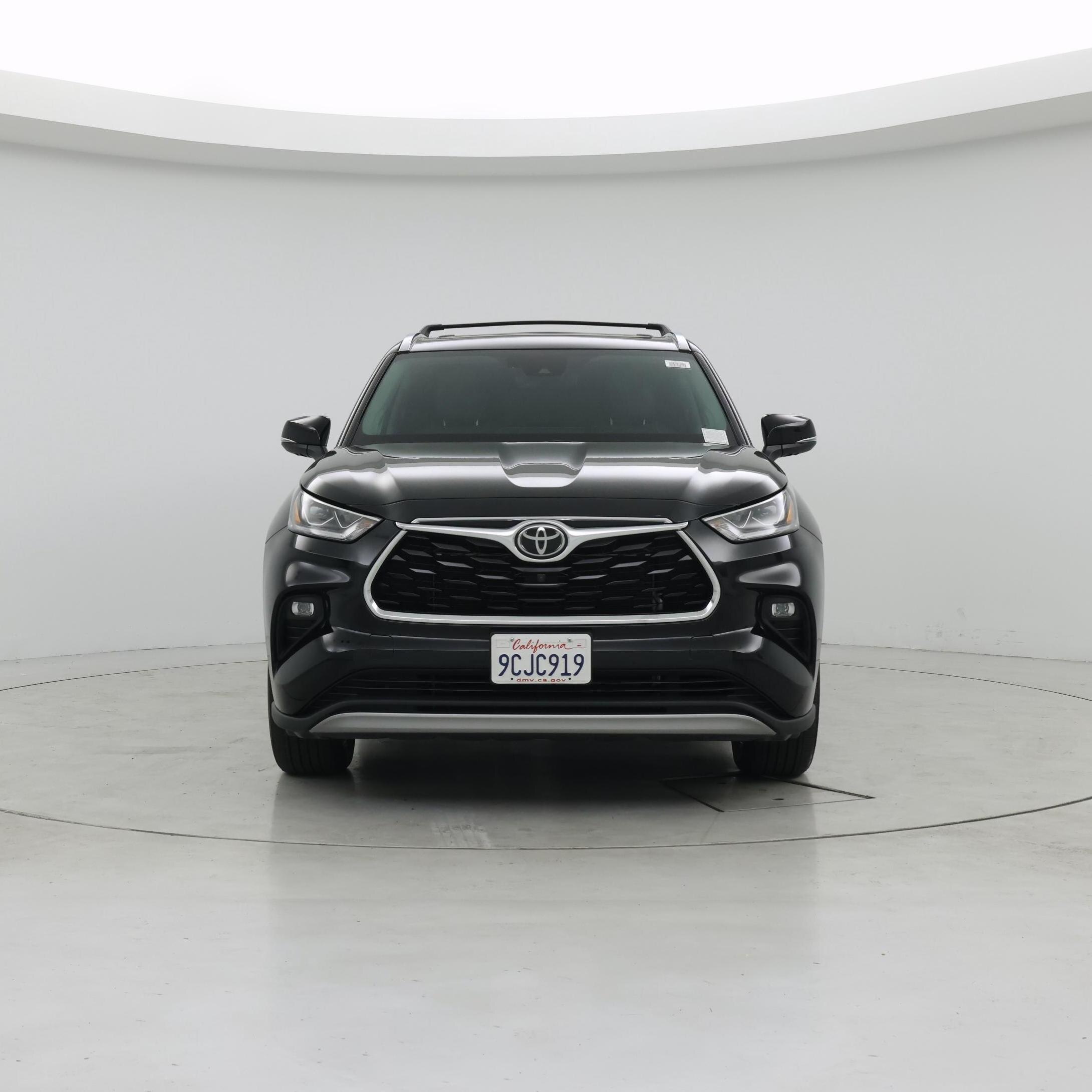 Thumbnail: 2022 Toyota Highlander - 5