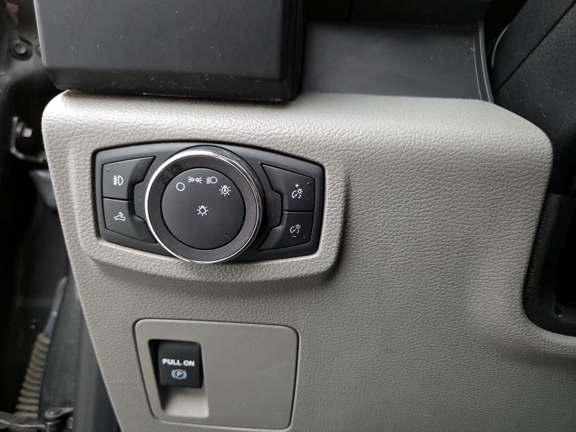 Thumbnail: 2019 Ford F-150 - 13