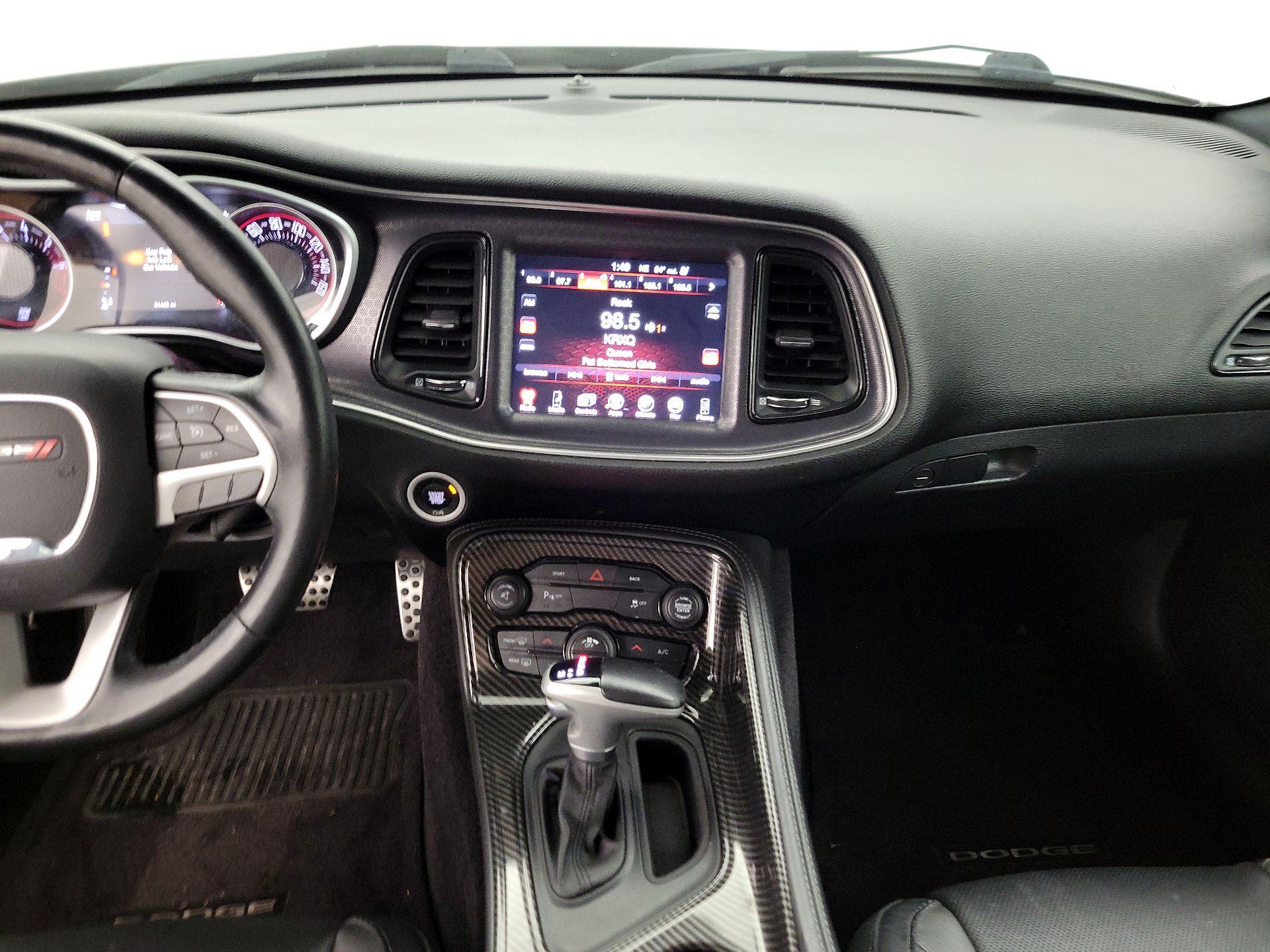 Thumbnail: 2016 Dodge Challenger - 9