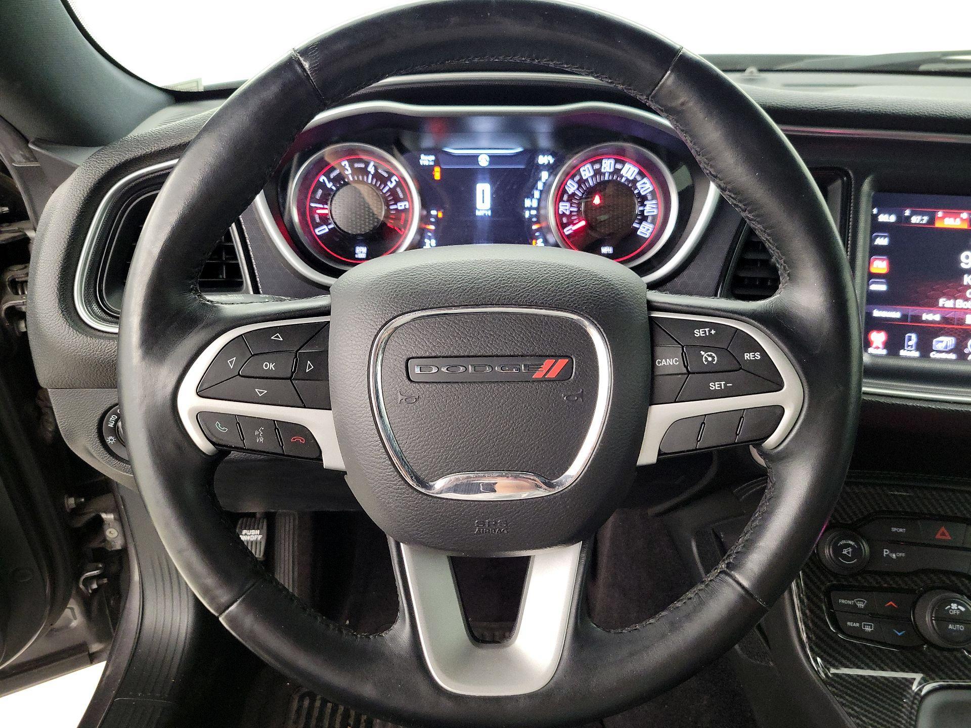 Thumbnail: 2016 Dodge Challenger - 10