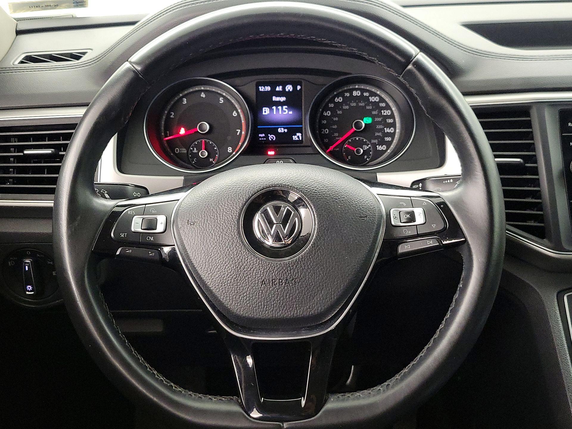 Thumbnail: 2018 Volkswagen Atlas - 10