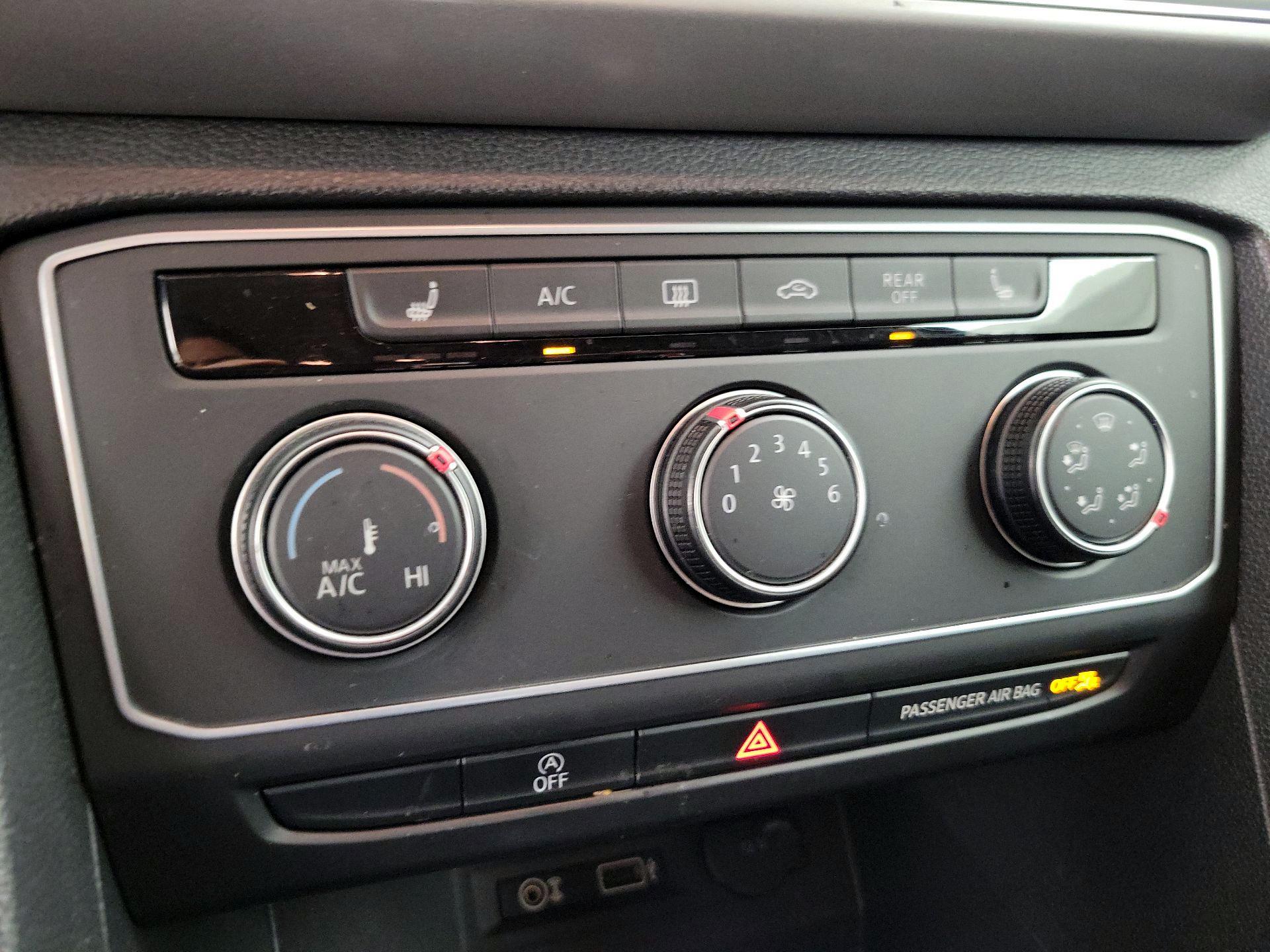 Thumbnail: 2018 Volkswagen Atlas - 16