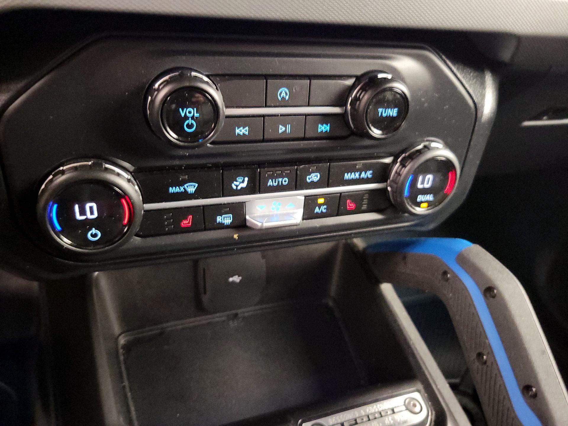 Thumbnail: 2023 Ford Bronco - 17